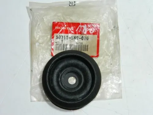 Сайлентблок HONDA 50713-SH9-010