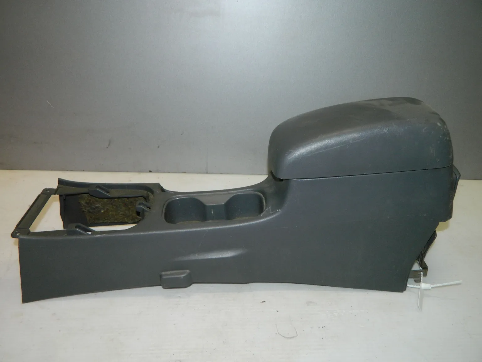 Подлокотник NISSAN SUNNY B15 (Контрактный) 46098611 969104M411