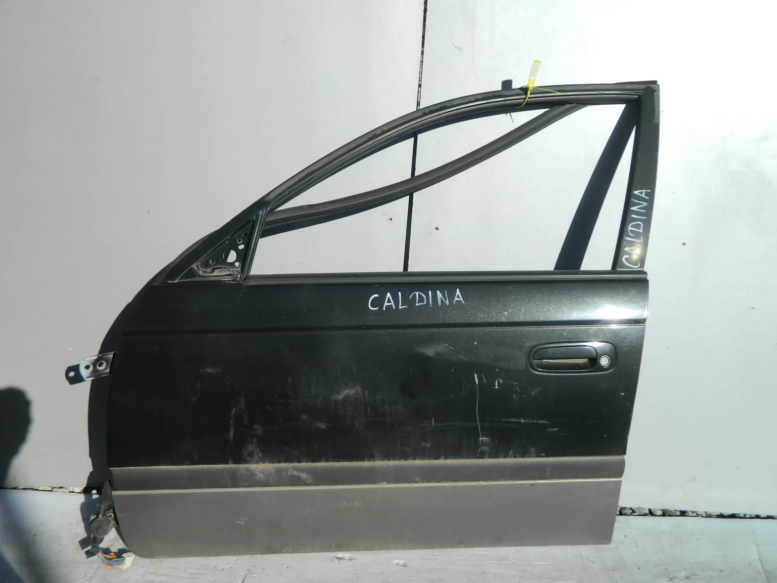 Дверь TOYOTA CALDINA AT211 Перед Лев (Контрактный) 40951338 6700221070