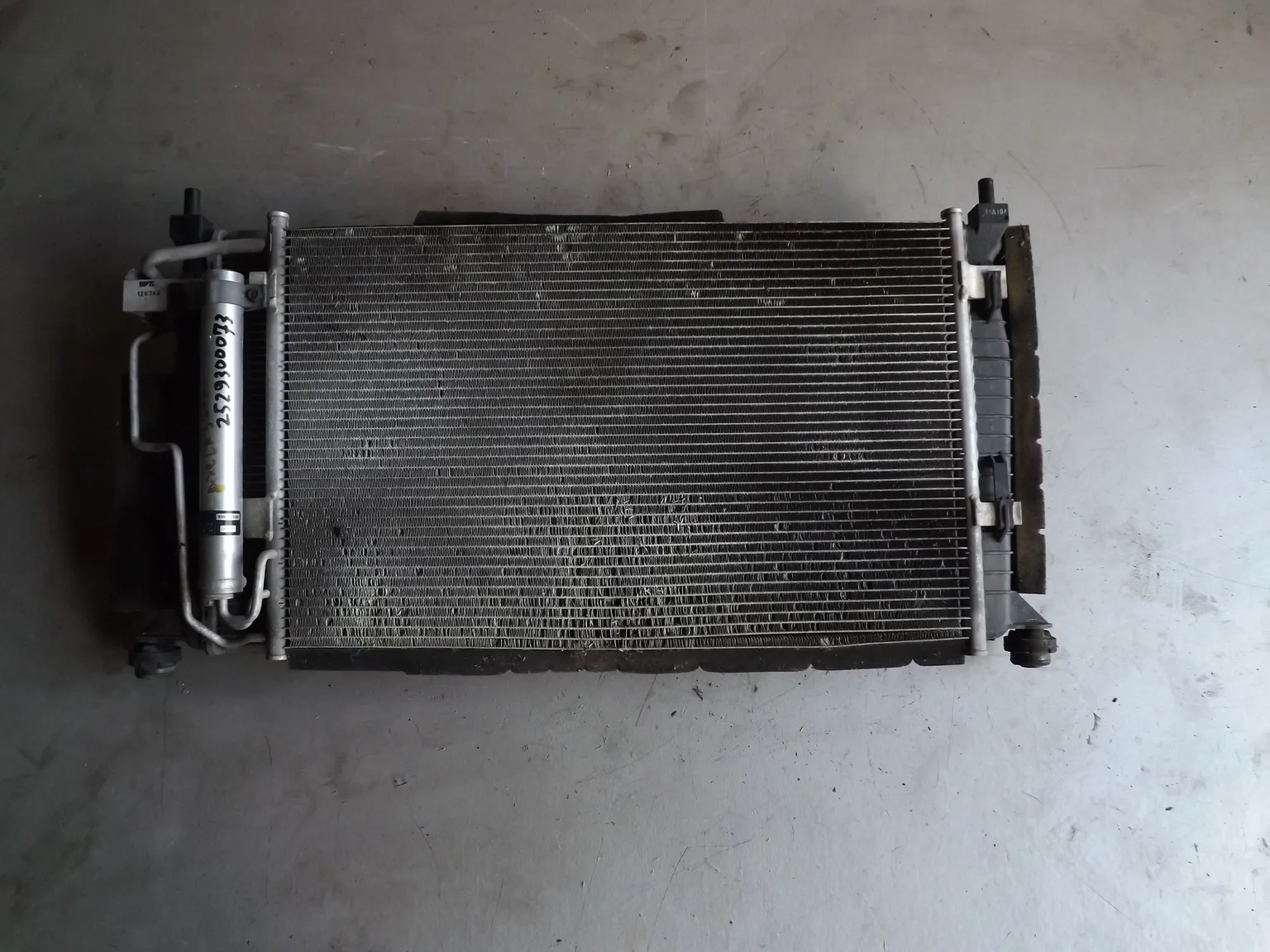 Радиатор кондиционера MAZDA AXELA BLEFP (Контрактный) 2529300073