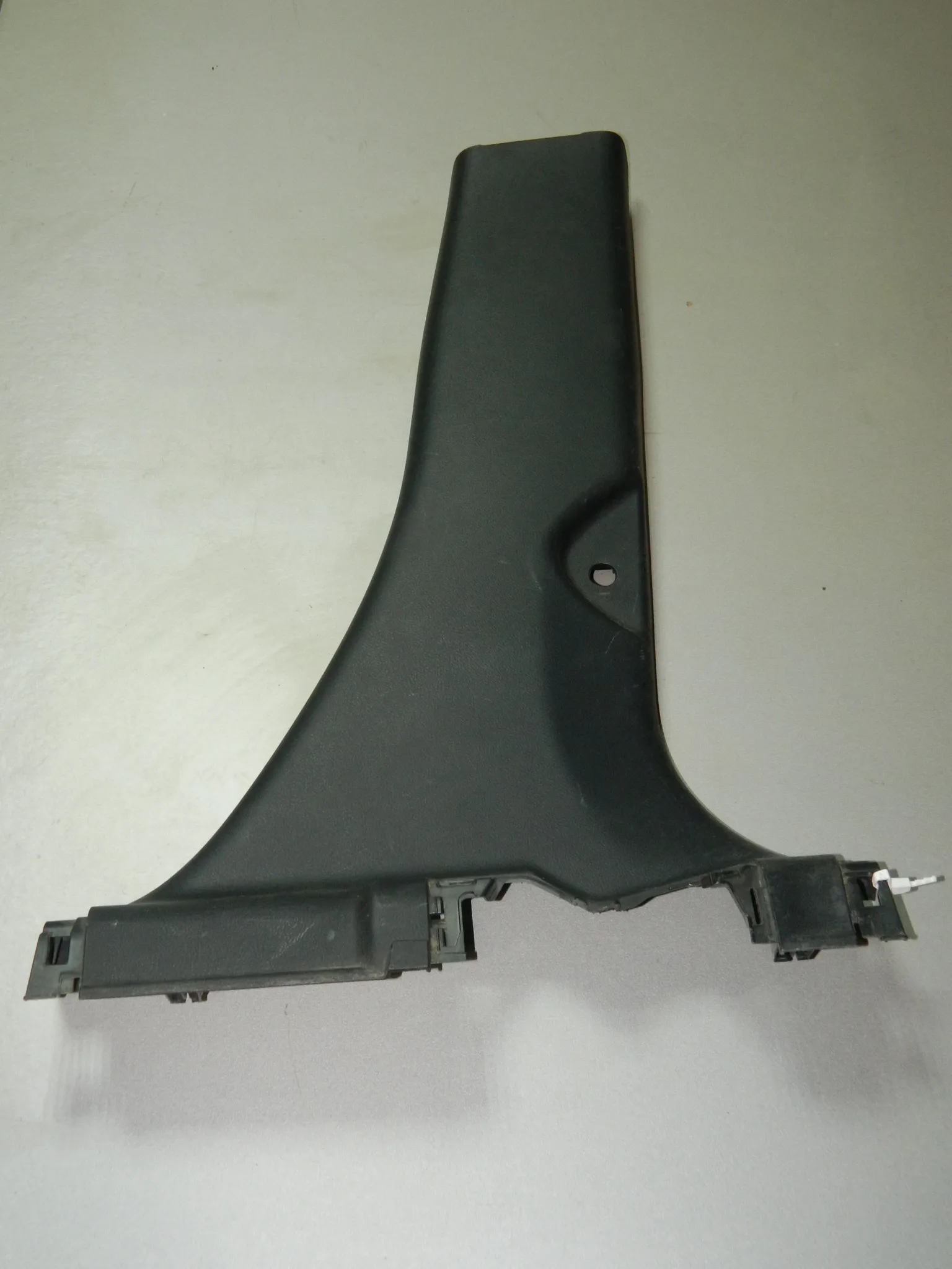 Обшивка стойки HONDA CR-V RE5 Прав Низ (Контрактный)