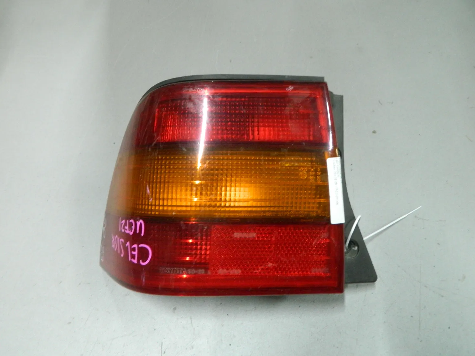 Фонарь TOYOTA CELSIOR UCF20 Зад Лев 5023 (Контрактный) 03344265