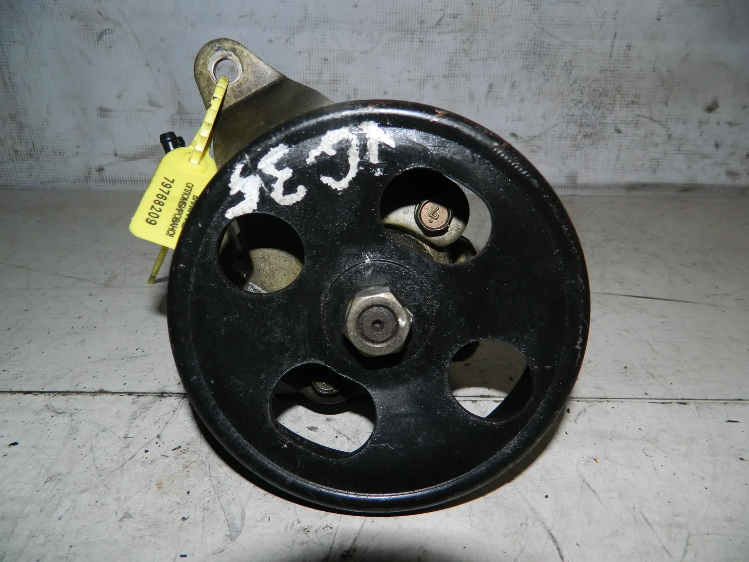 Гидроусилитель руля NISSAN VQ35DE (Контрактный) 79768209