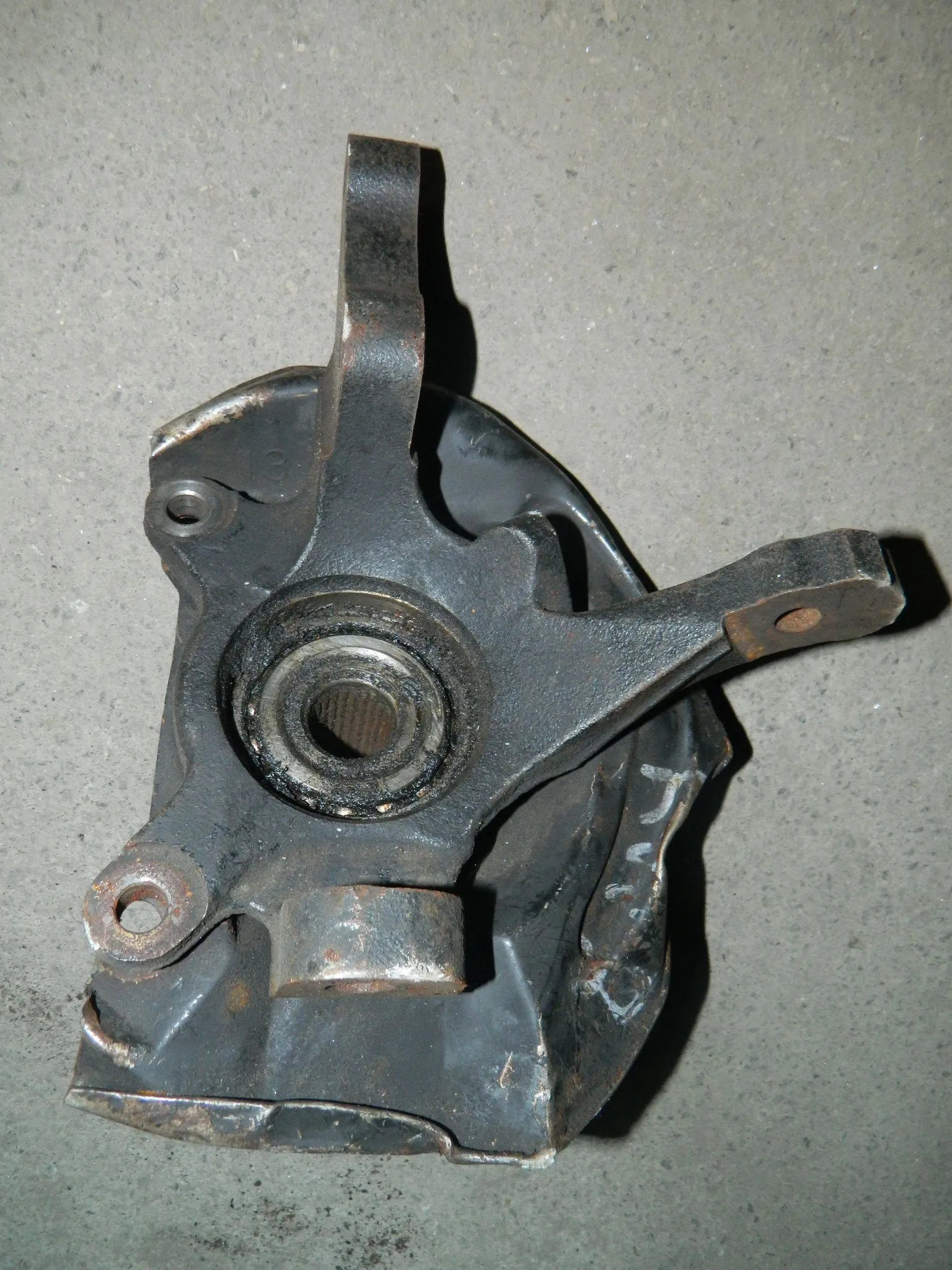 Ступица MITSUBISHI LANCER CS2A Перед Прав (Контрактный) 79591223