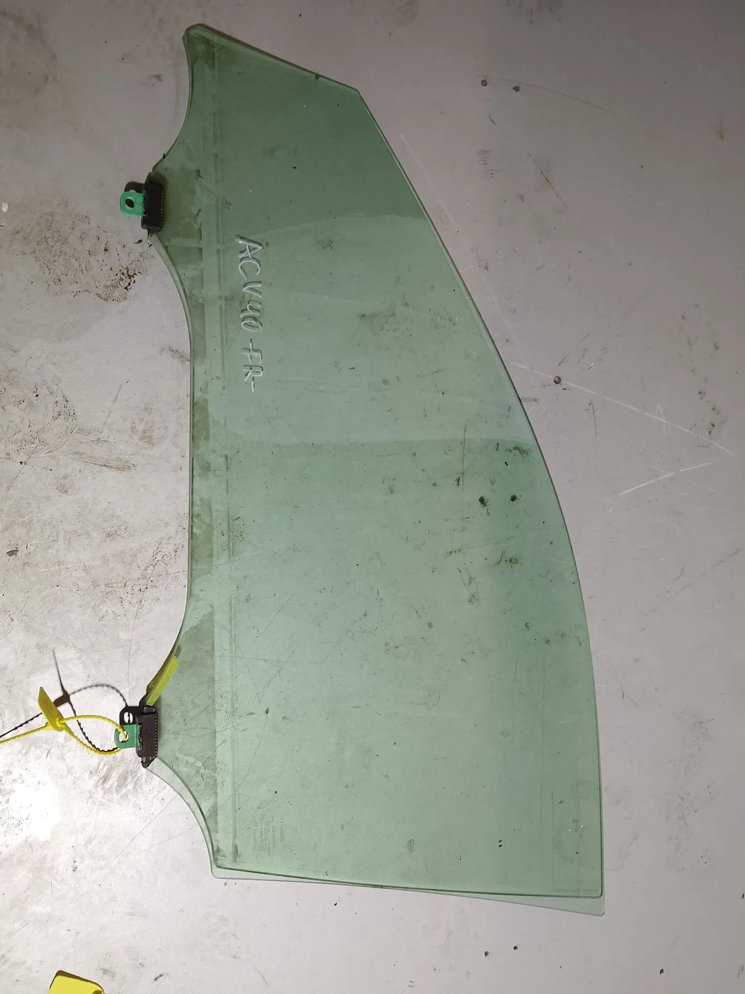 Стекло двери TOYOTA CAMRY ACV40 Перед Прав (Контрактный) 94603058