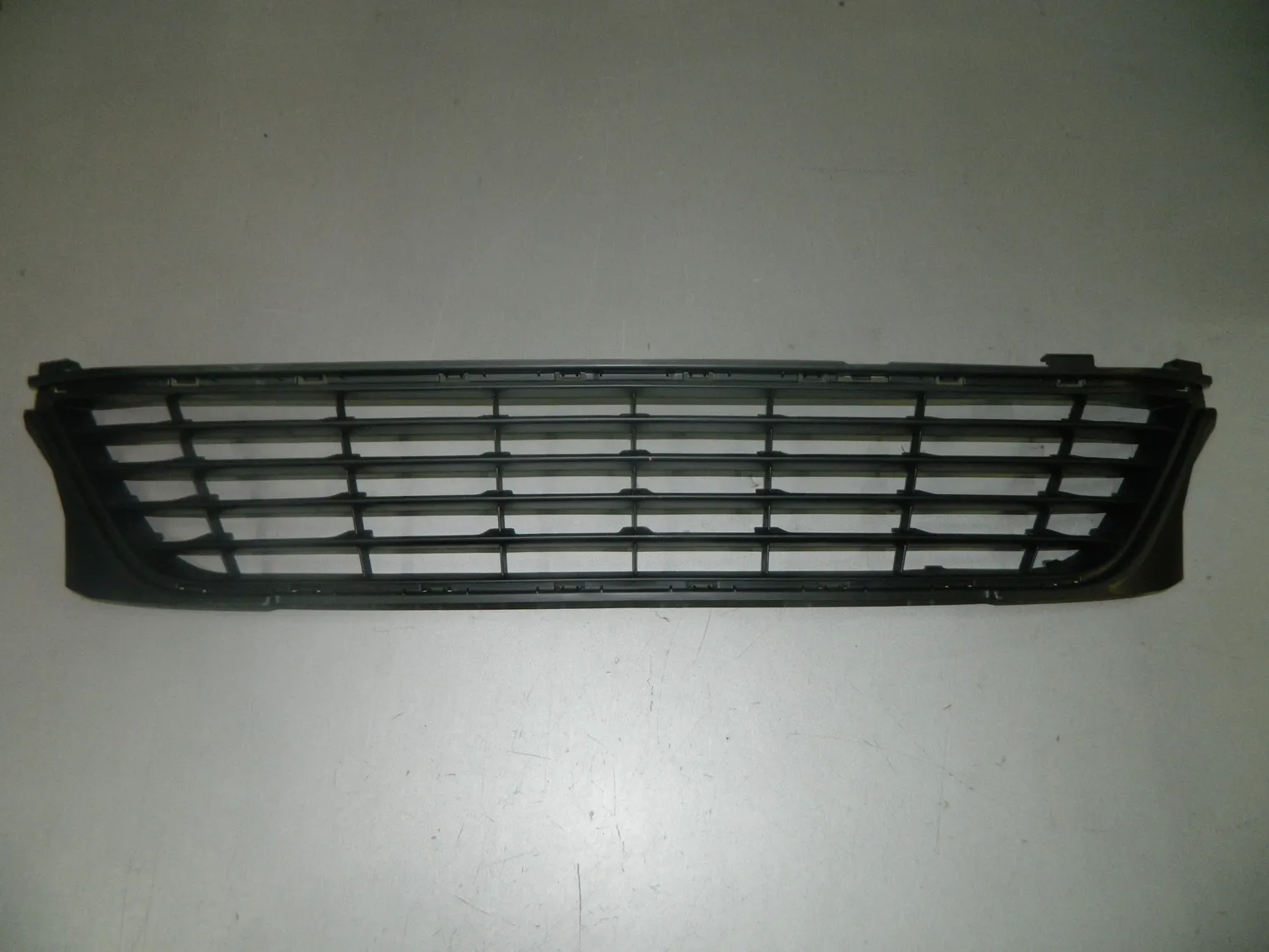 Решетка бампера NSP NSP07622547474R RENAULT Logan II (17-)