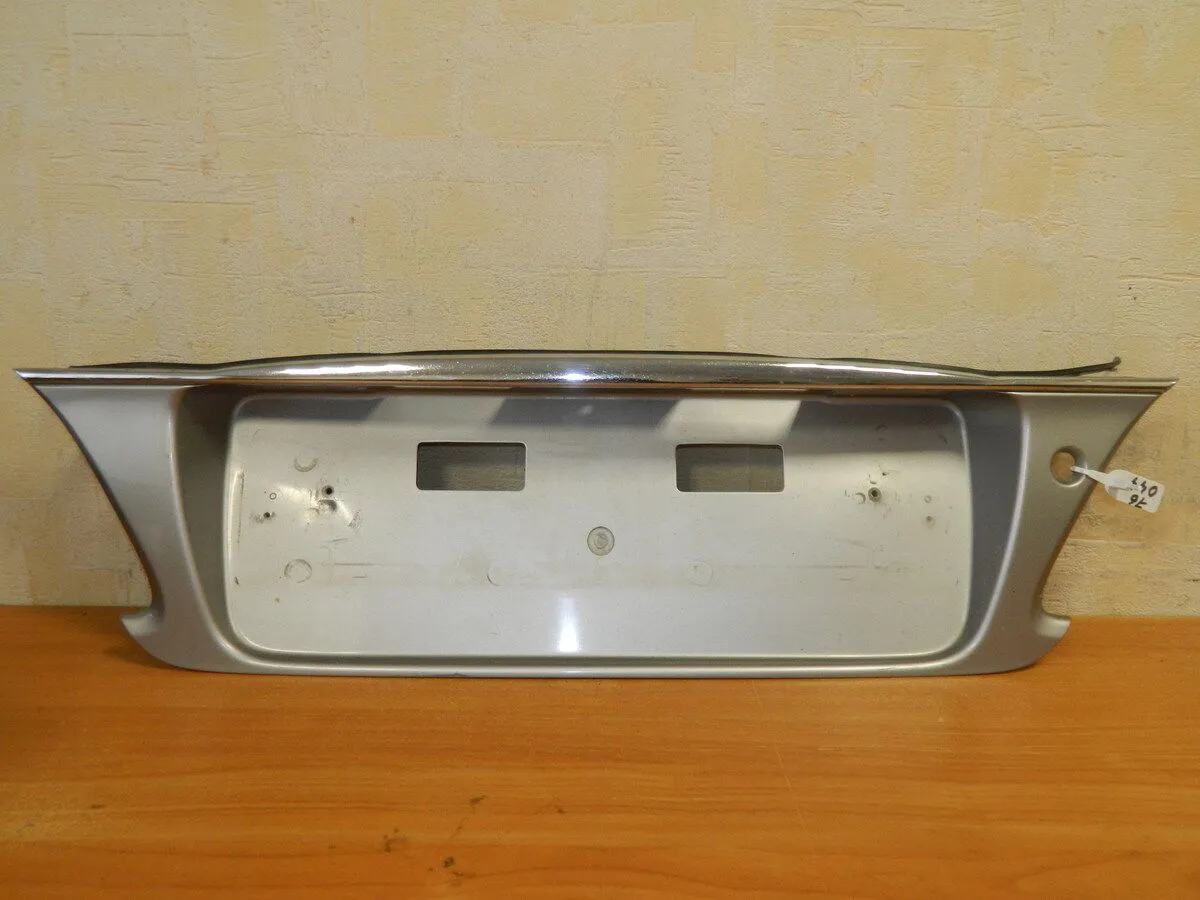 Накладка крышки багажника NISSAN MAXIMA A33 (Б/У) 76044 848103Y100
