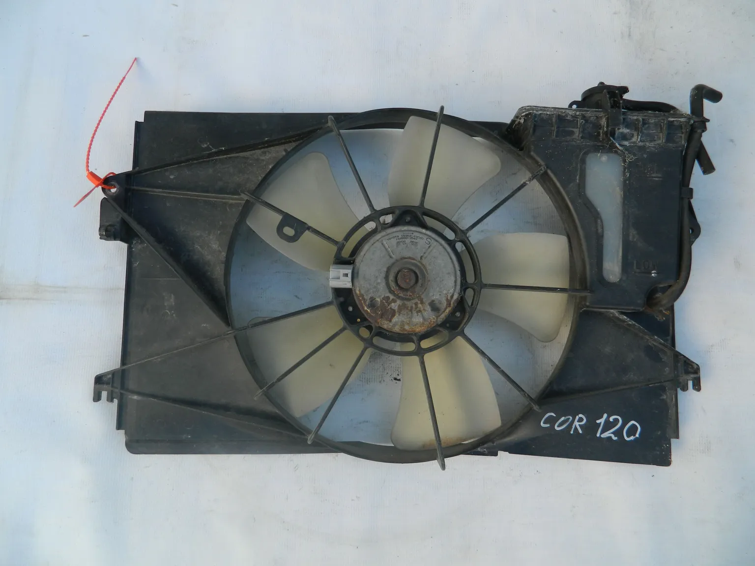 Диффузор радиатора TOYOTA COROLLA E120 (Контрактный) 72355306
