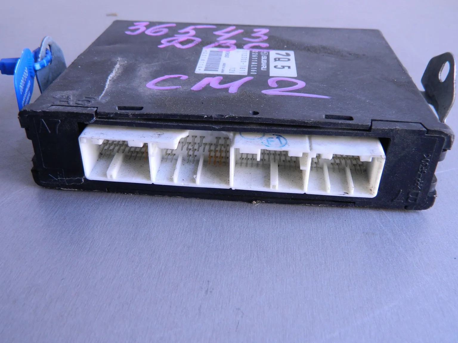 Блок управления ДВС SUBARU FORESTER SG5 EJ203 (Контрактный) 69838093