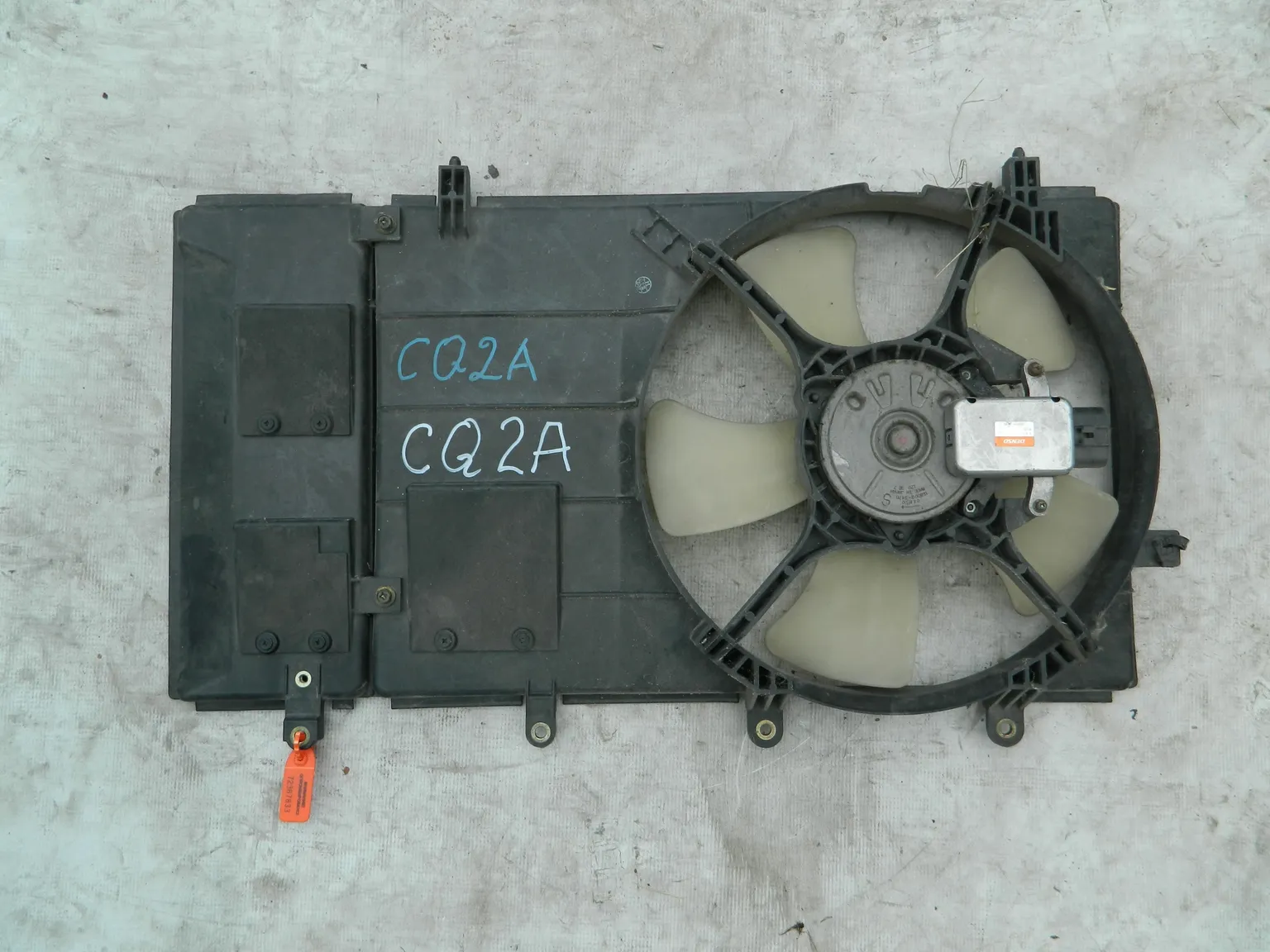 Диффузор радиатора MITSUBISHI MIRAGE DINGO CQ2A (Контрактный) 72367833