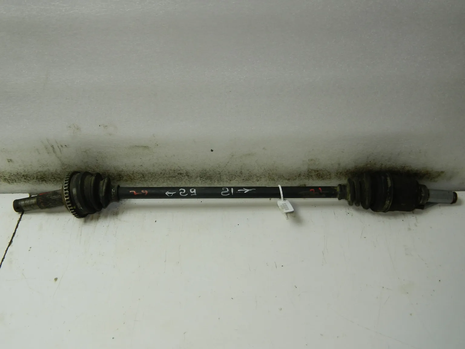 Привод NISSAN X-TRAIL T30 QR20DE Зад (Контрактный) 35015525