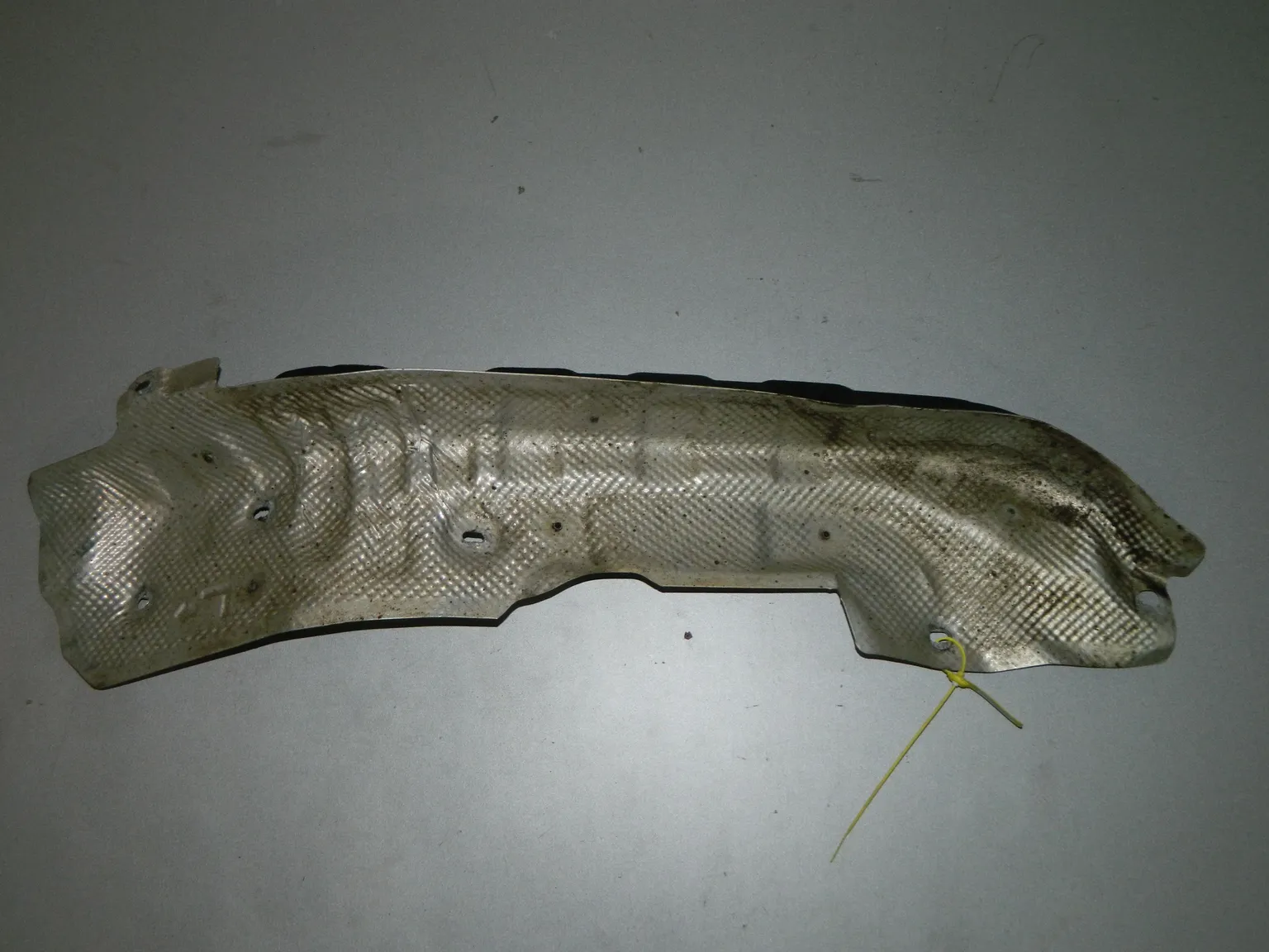 Экран теплозащитный HYUNDAI EQUUS VI (Б/У) 40940218