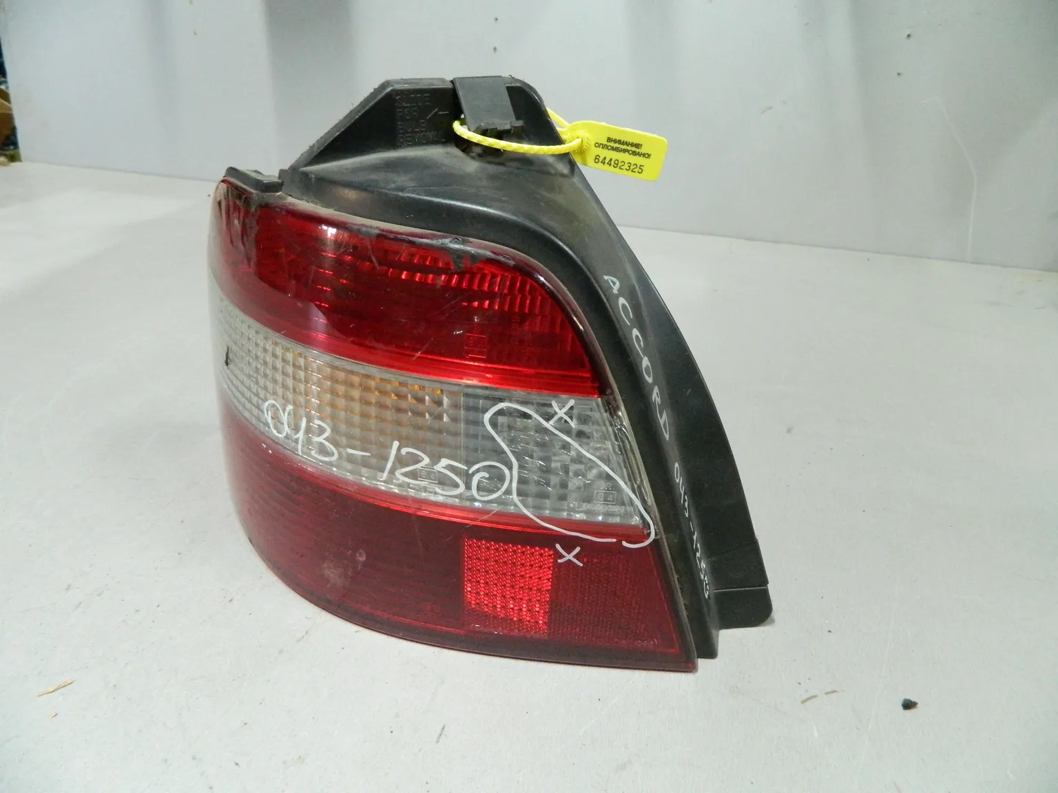 Фонарь HONDA ACCORD CE1 Зад Лев (Контрактный) 64492325
