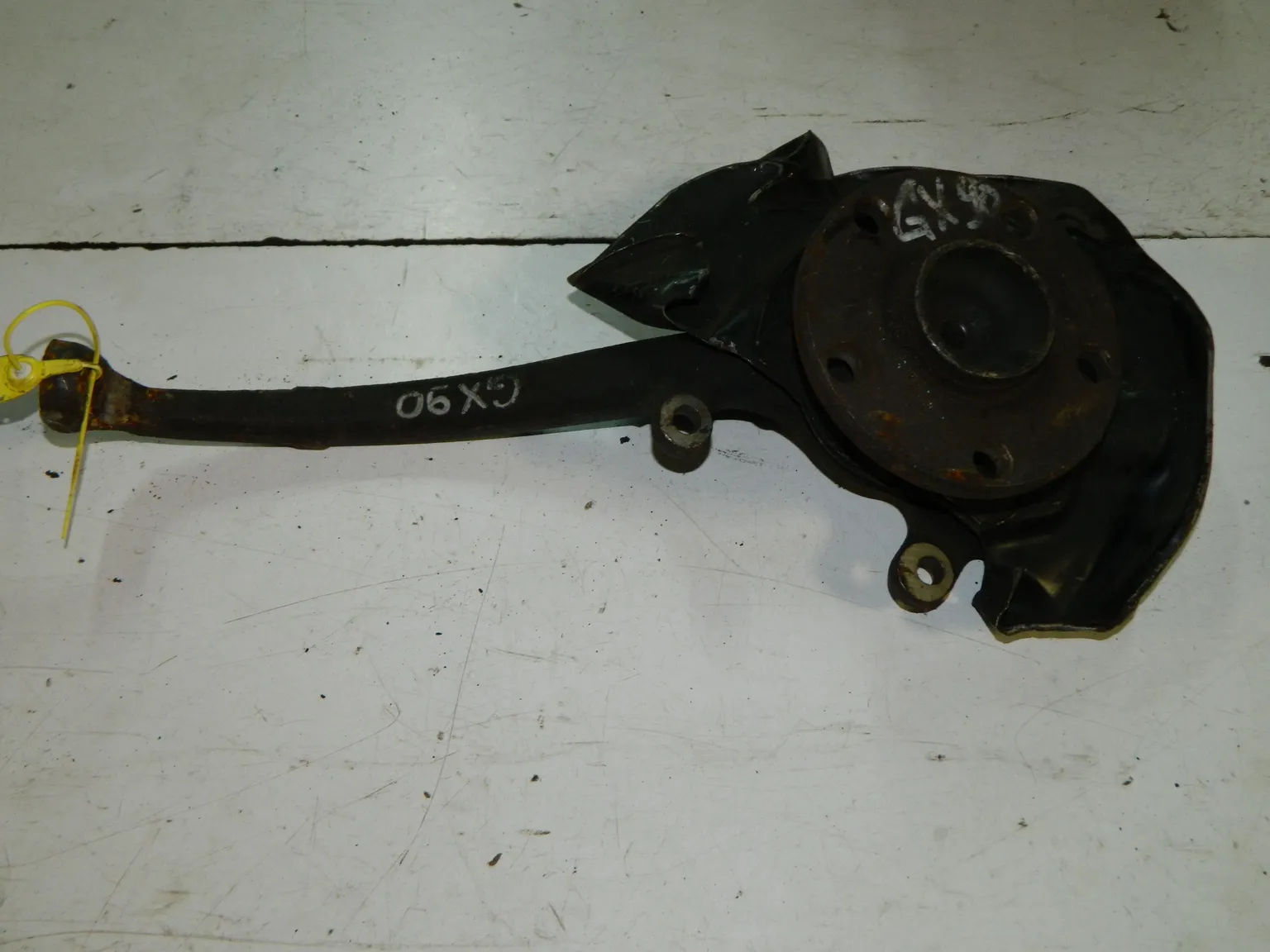 Ступица TOYOTA MARK II GX90 Перед Лев (Контрактный) 40940841