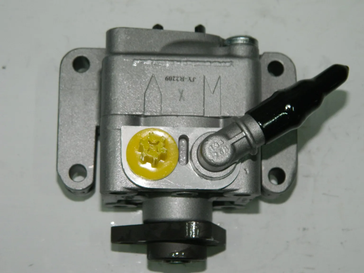 Насос ГУР GENERAL PARTS 32416767452 BMW 3-Series E90 2005-2013