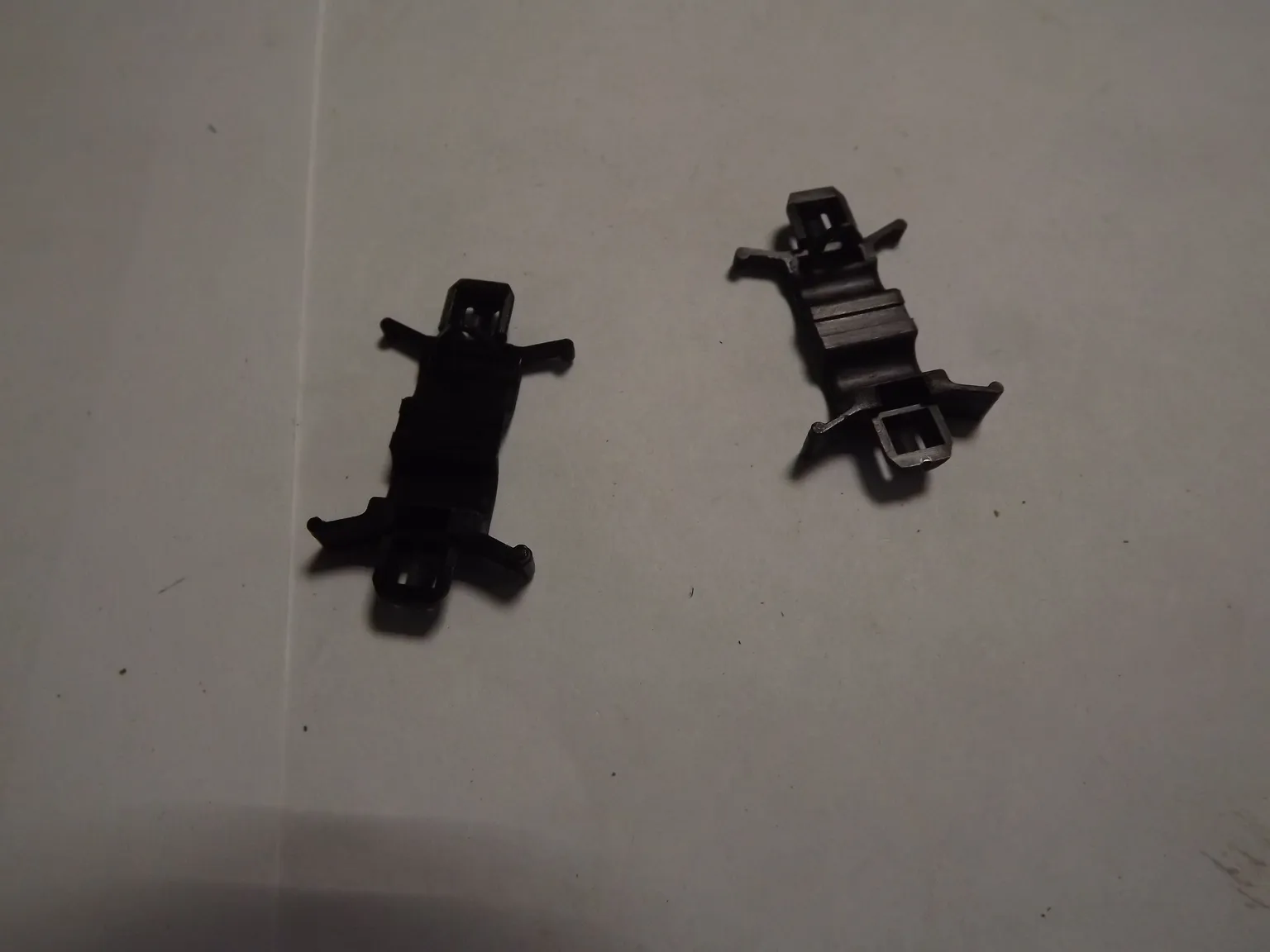 Клипса MITSUBISHI MU481223