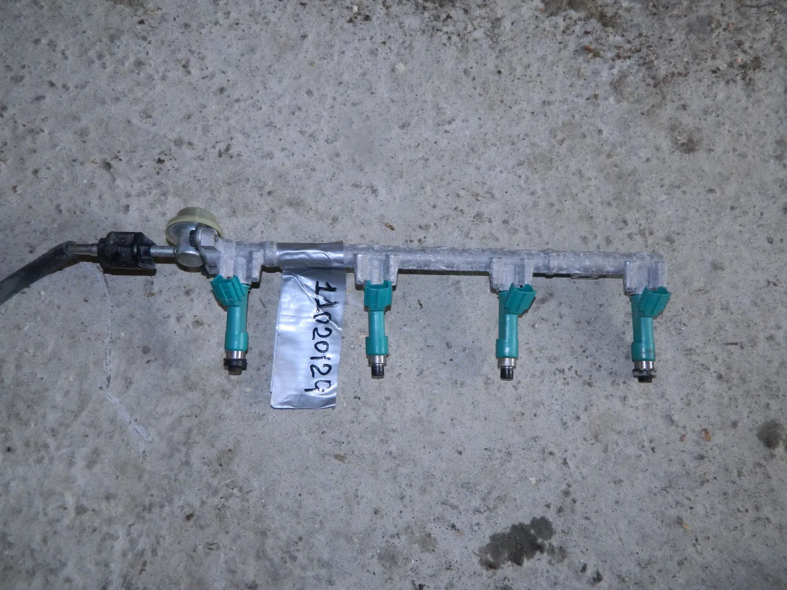 Рампа топливная с форсунками TOYOTA CAMRY ACV40 2AZFE (Контрактный) 11020124