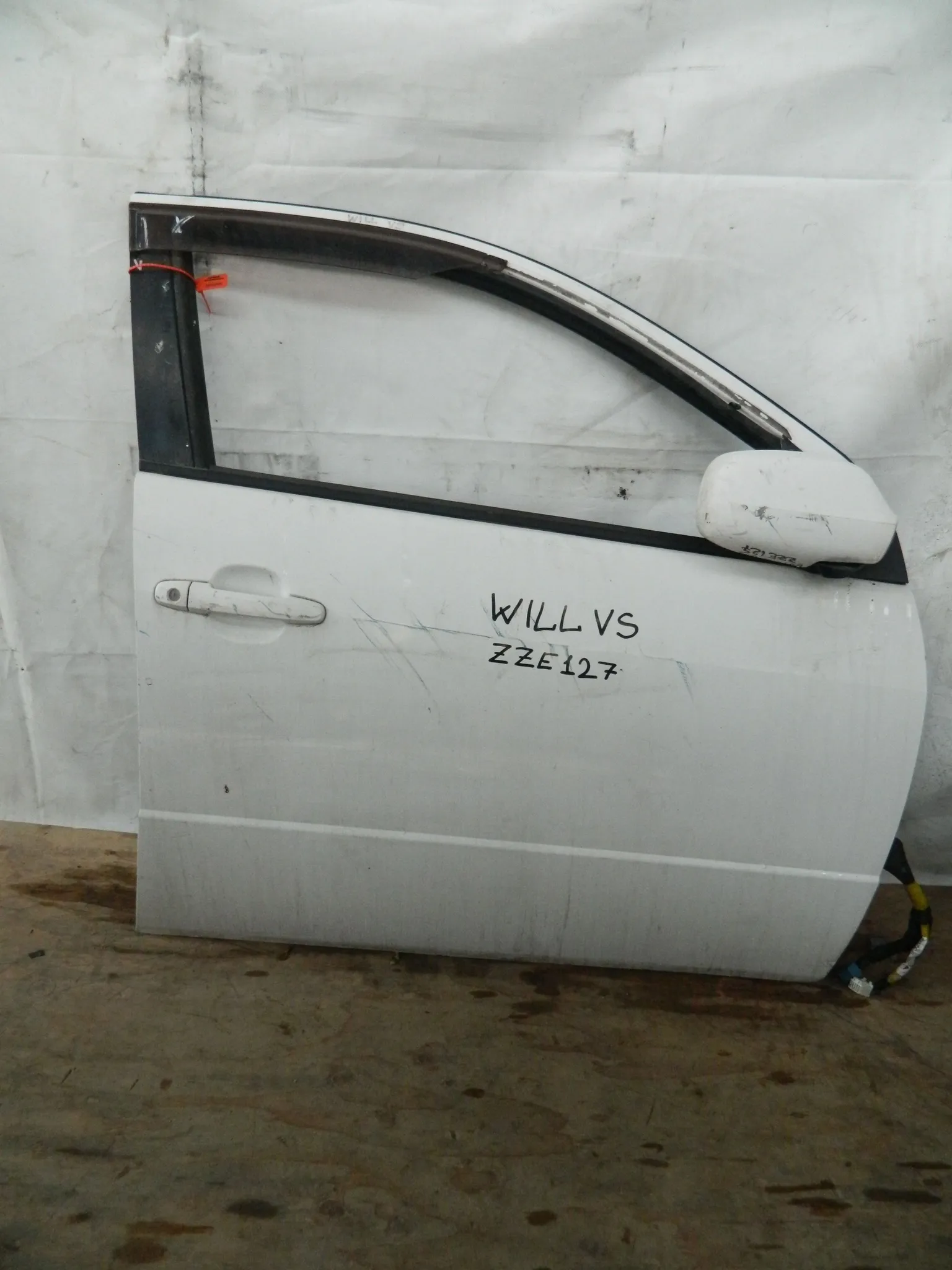 Дверь TOYOTA WILL VS ZZE127 Перед Прав (Контрактынй) 72355800