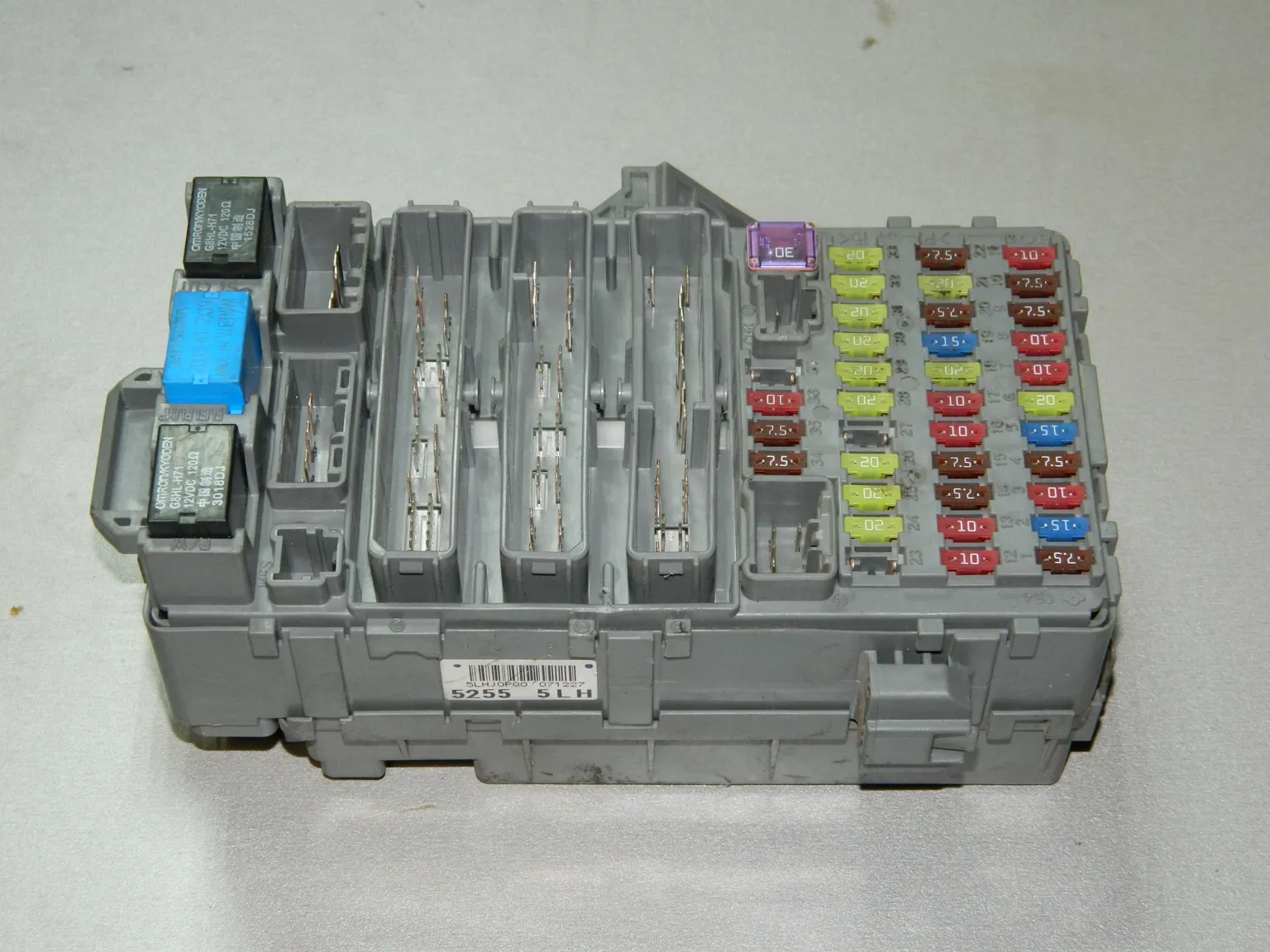 Блок предохранителей HONDA CR-V RE5 R20A (Контрактный)