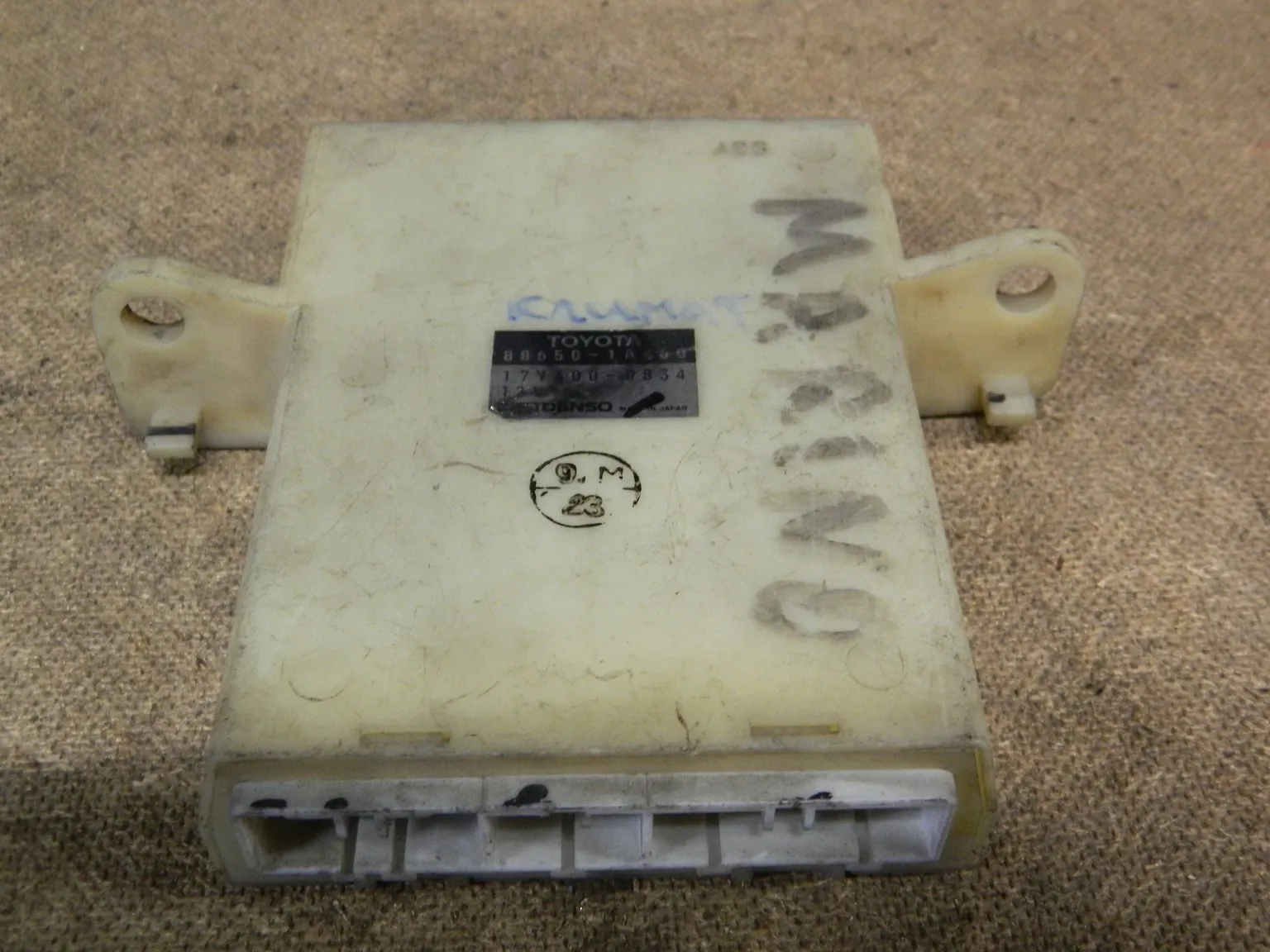 Блок управления климат-контролем TOYOTA SPRINTER MARINO AE100 (Контрактный) 79590818 886501A460