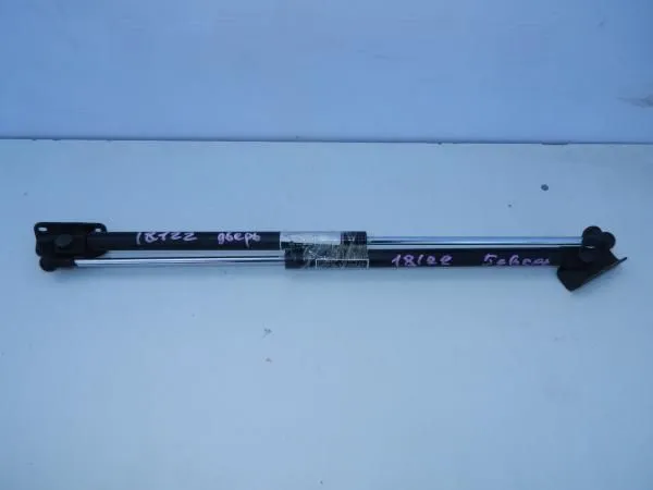 Амортизатор багажника SUBARU IMPREZA GP6 FB20 (Контрактный)