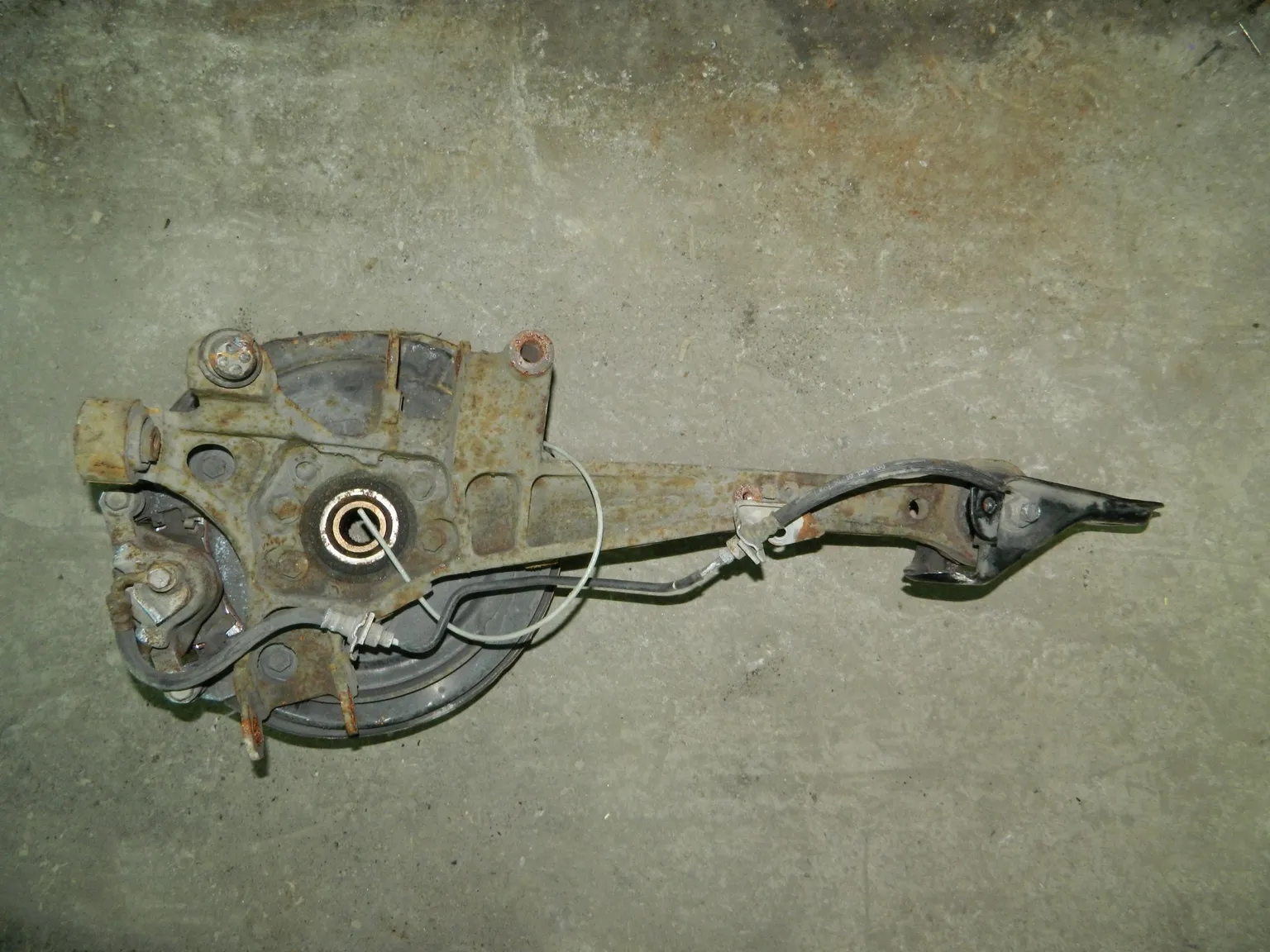 Ступица SUBARU LEGACY BH5 Зад Прав (Контрактный) 79586730