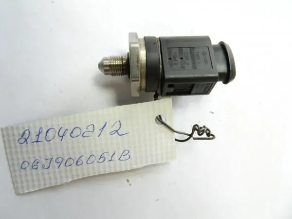 Датчик давления топлива VOLKSWAGEN TIGUAN (Контрактный)