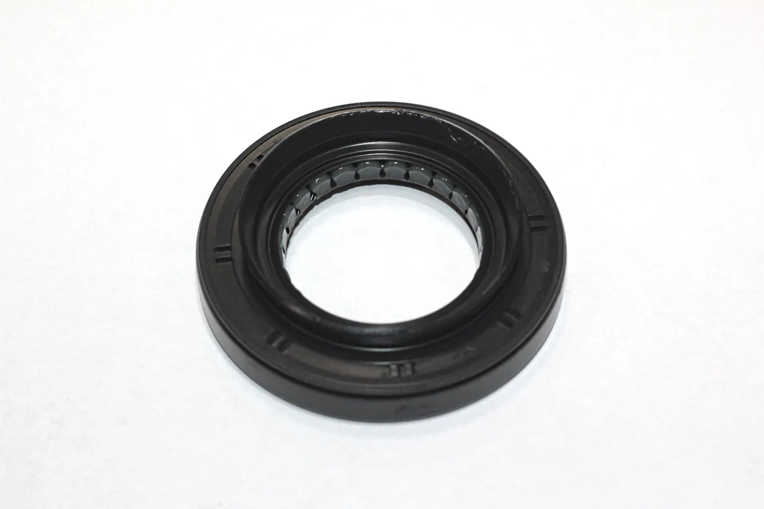 Сальник MUSASHI T1193 TOYOTA Hilux, HiAce 32x53x7 9031132012