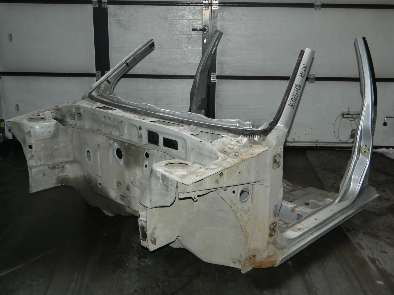 Лонжерон HYUNDAI ACCENT LC Перед Лев (Б/У)