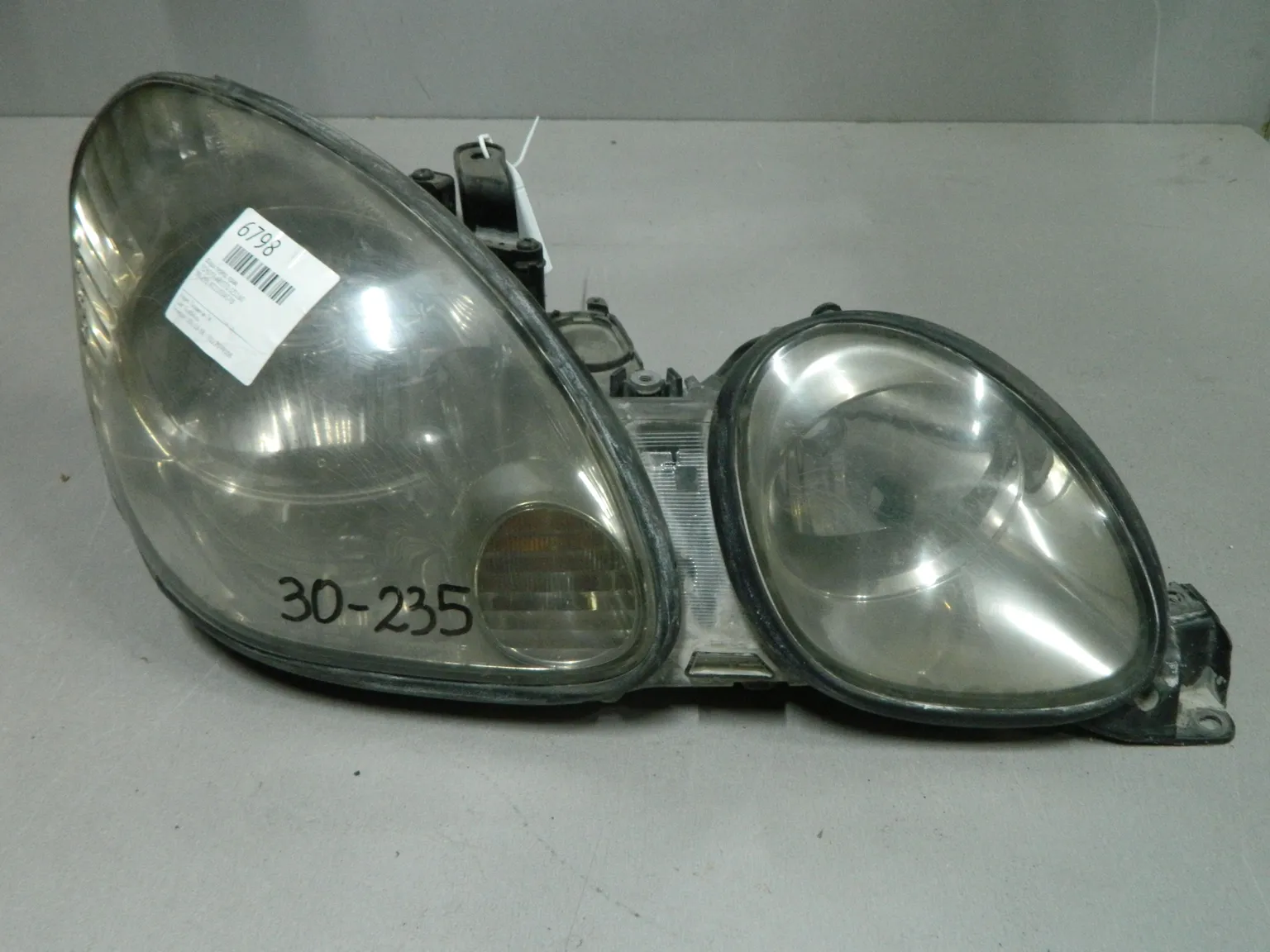 Фара TOYOTA ARISTO JZS161 Перед Прав 30233 (Контрактный) 03344714