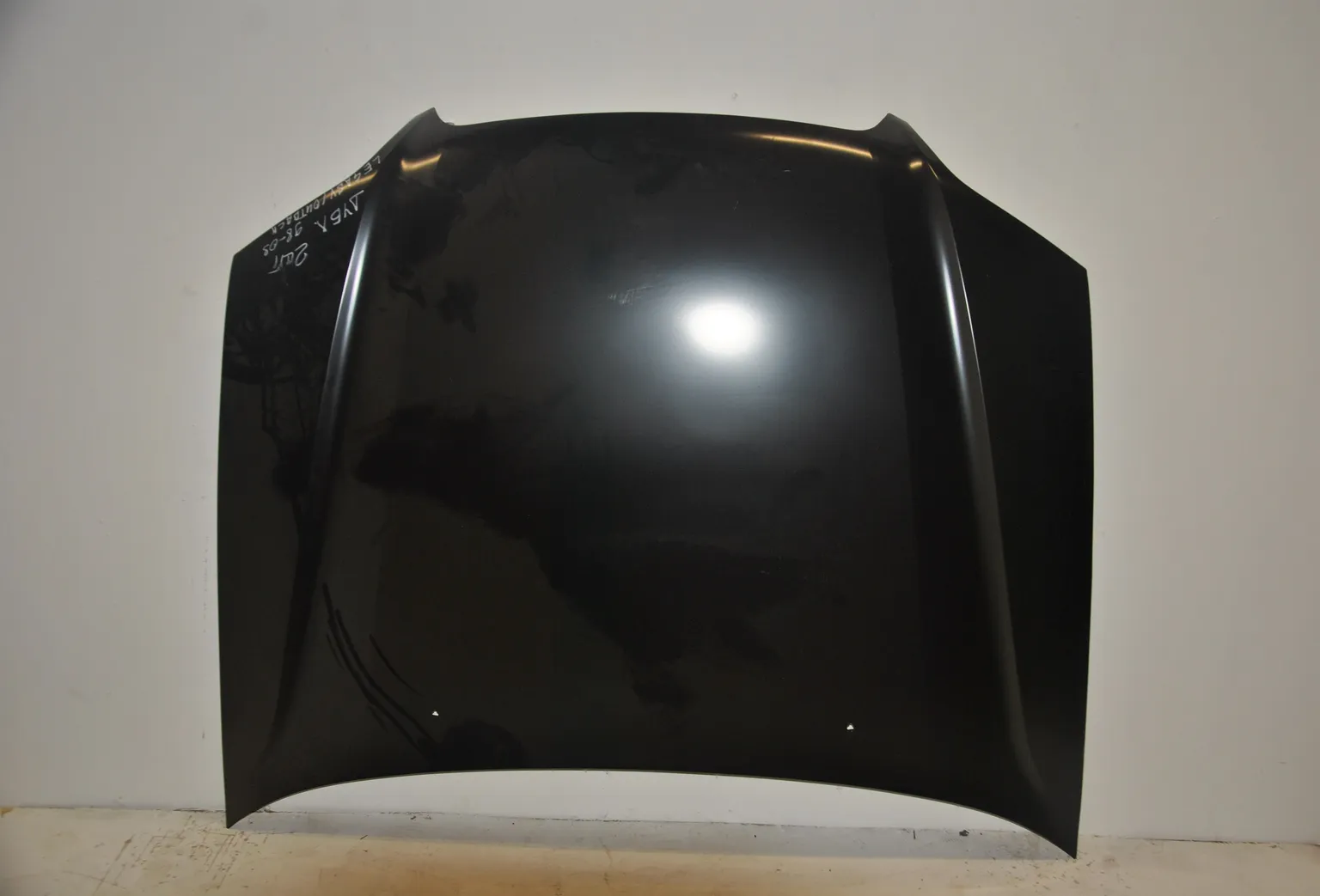 Капот SAT STSB170150 SUBARU LEGACY B4/OUTBACK 98-01