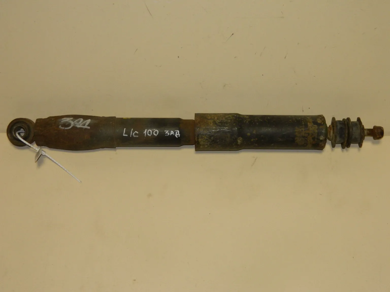 Амортизатор TOYOTA LAND CRUISER 100 Зад (Контрактный) 45992133