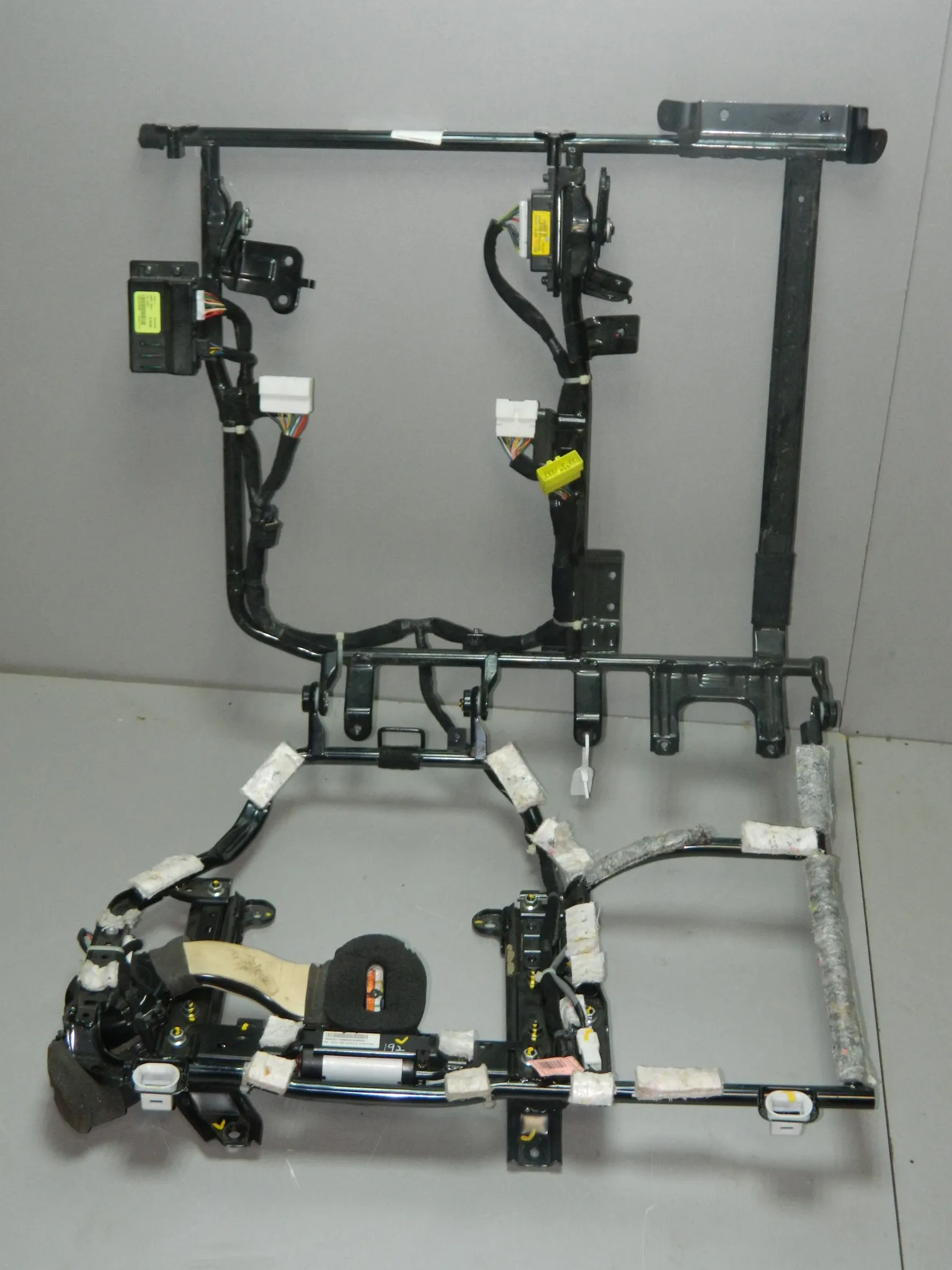 Каркас сиденья HYUNDAI EQUUS VI G6DA 2013-2015 Задн Прав (Б/У) 35021063