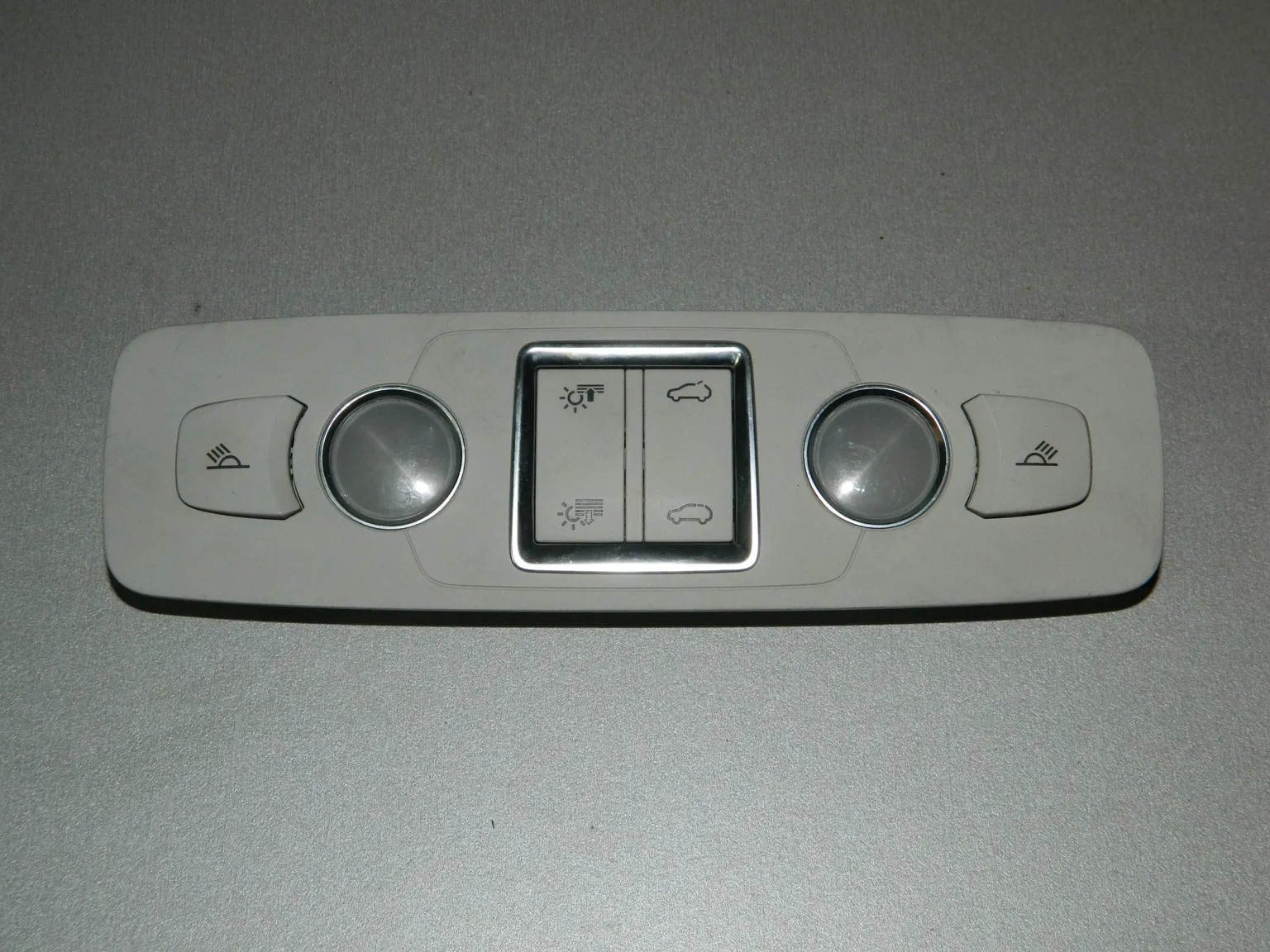 Плафон салона AUDI Q7 4L (Б/У) 35020643