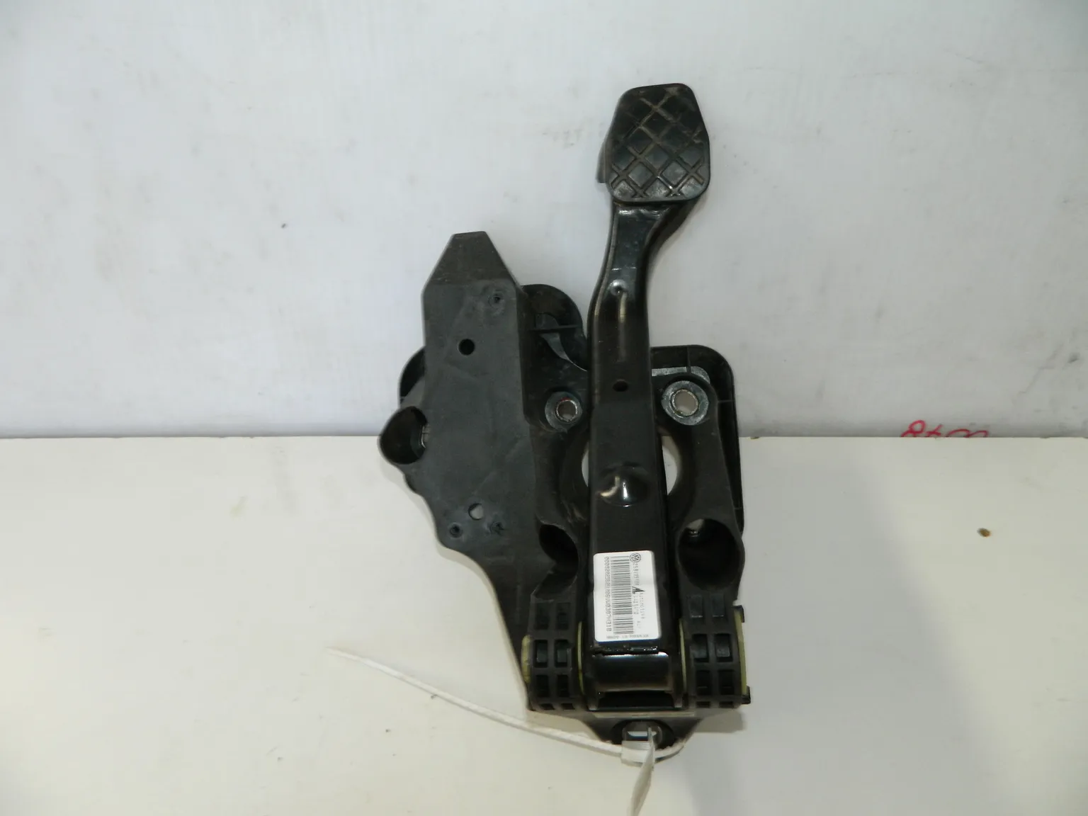 Педаль тормоза VOLKSWAGEN POLO MK5 CFN (Б/У)