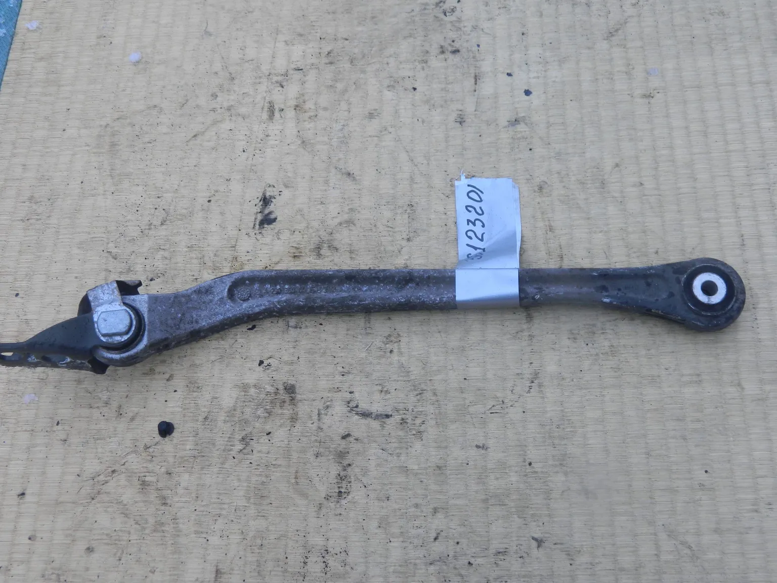 Рычаг подвески MERCEDES-BENZ E-CLASS W211 Зад Прав (Контрактный) 36123201