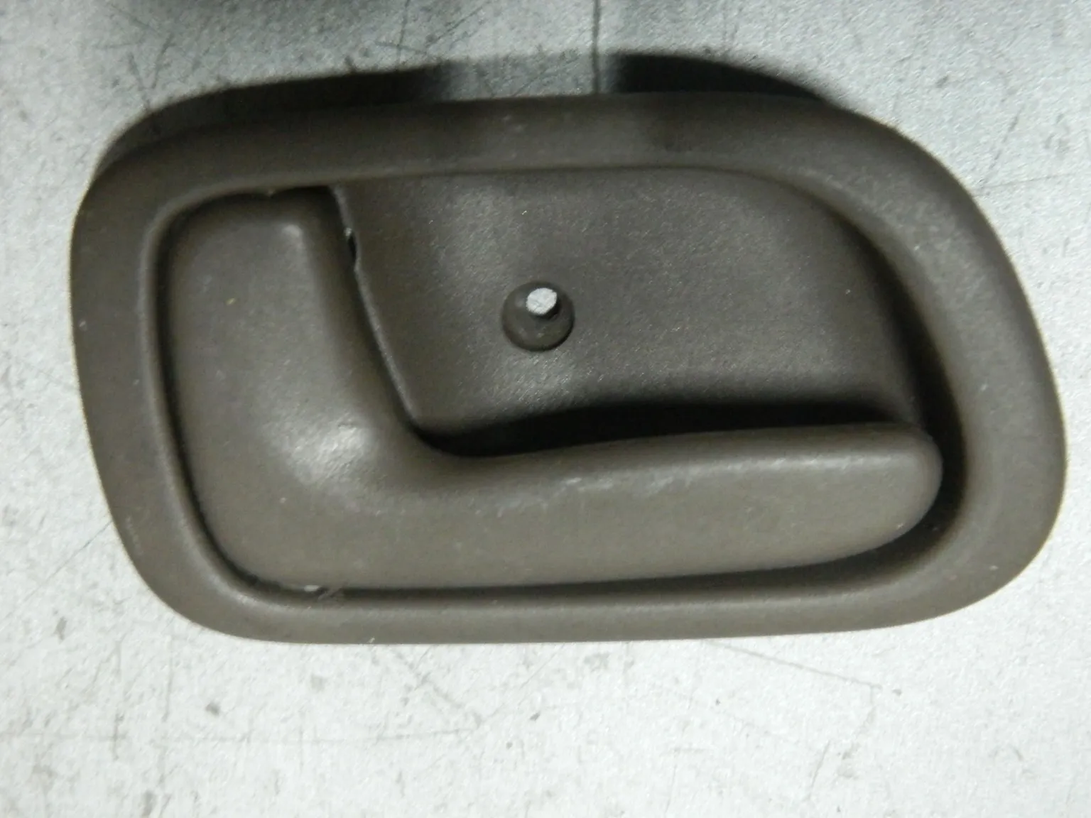 Ручка двери внутренняя TOYOTA COROLLA AE110 Лев (Контрактный) 81528301 6927812120