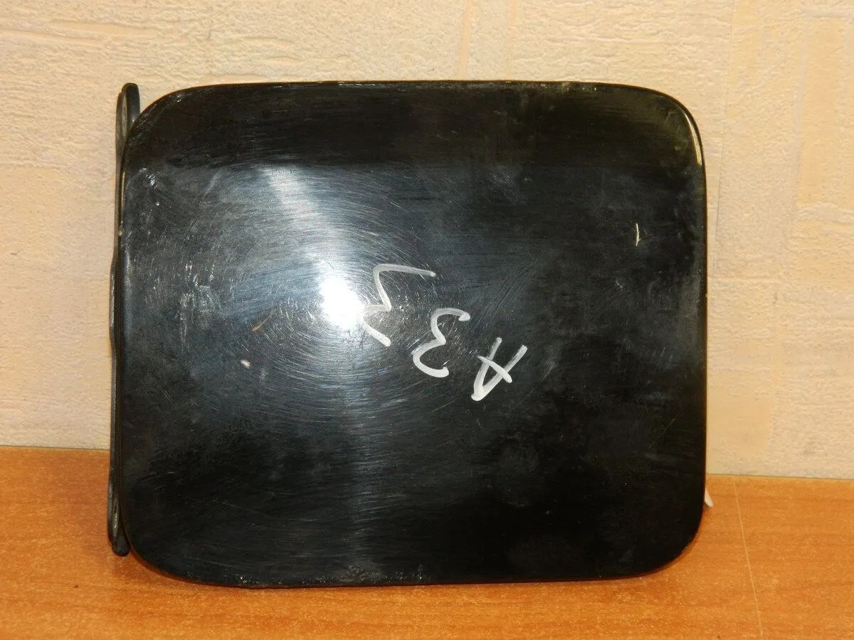 Лючок бензобака NISSAN MAXIMA A33 (Контрактный) 76052