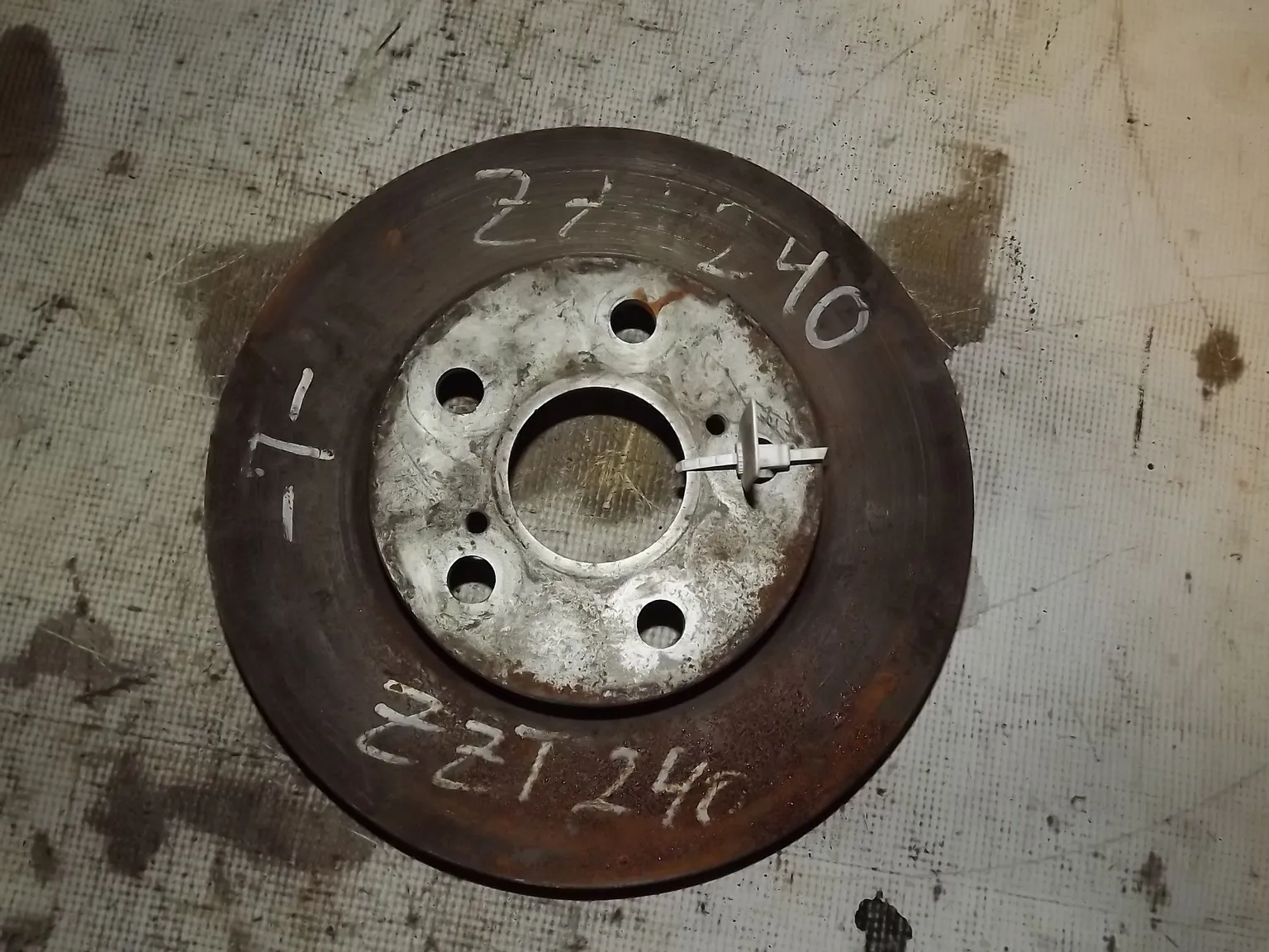 Диск тормозной TOYOTA PREMIO ZZT240 Перед (Контрактный) 35017400