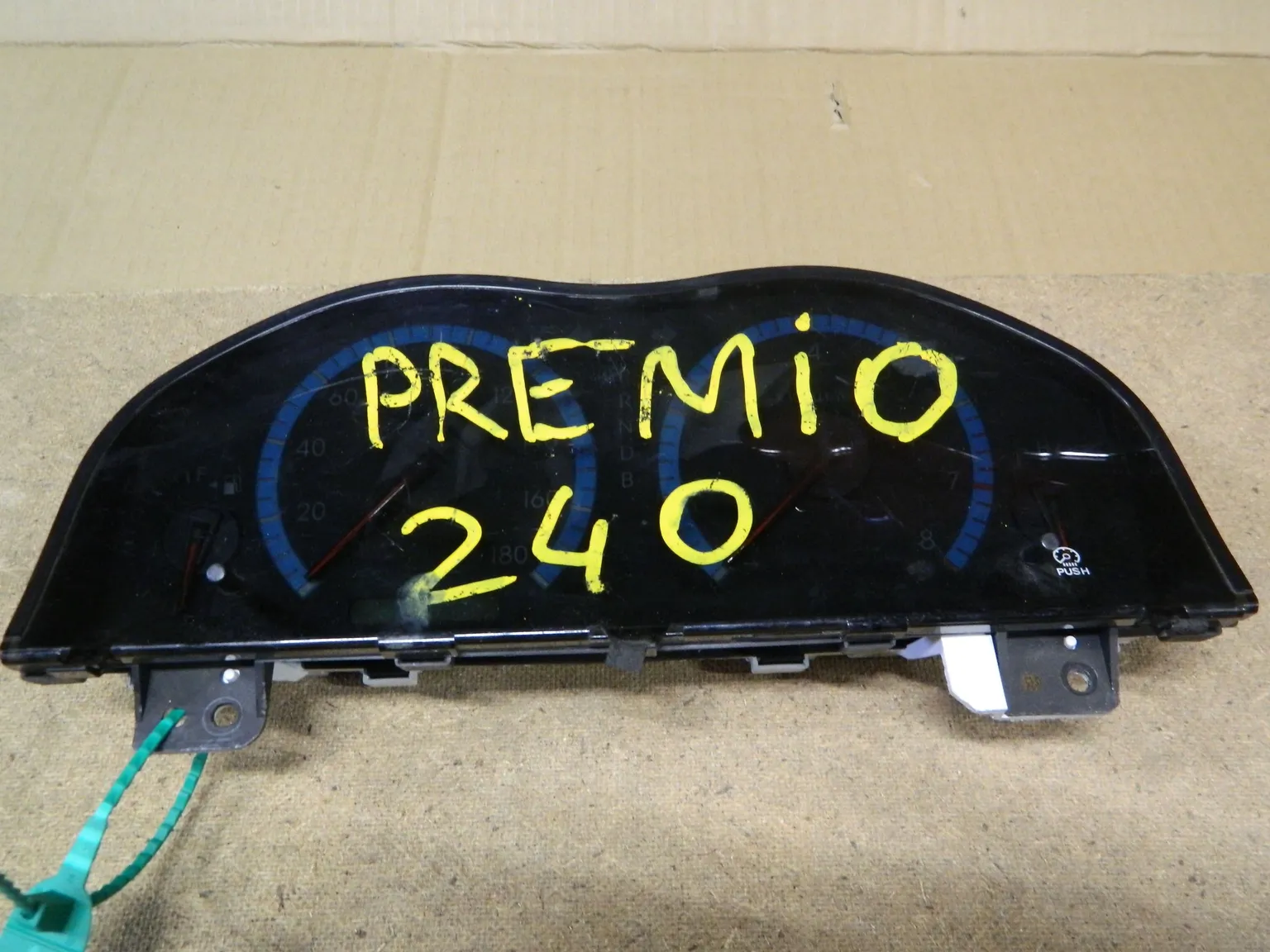 Панель приборов TOYOTA PREMIO NZT240 (Контрактный) 79590087