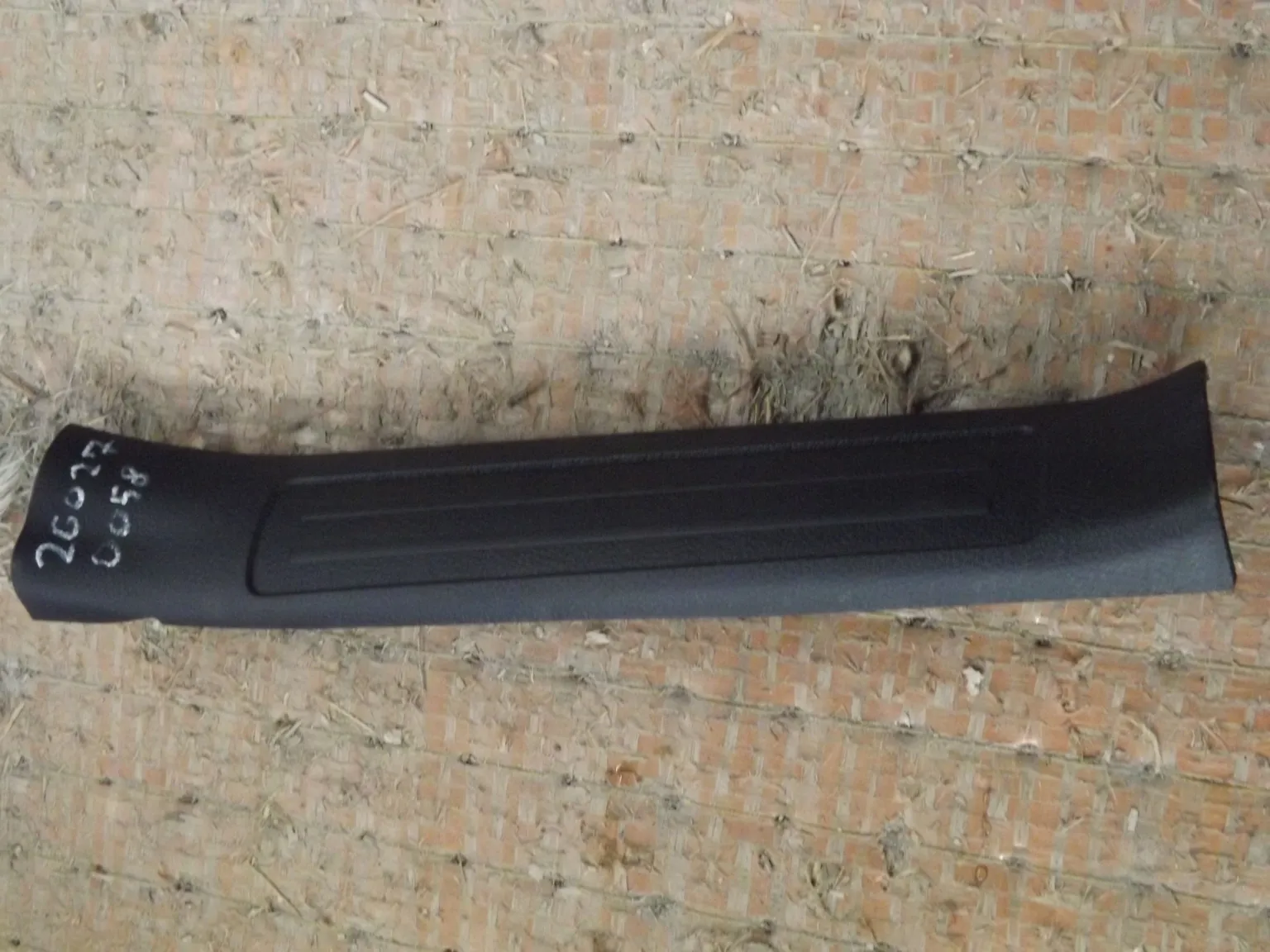 Накладки порога MAZDA AXELA BL5FW Зад Лев (Контрактный) 260270058