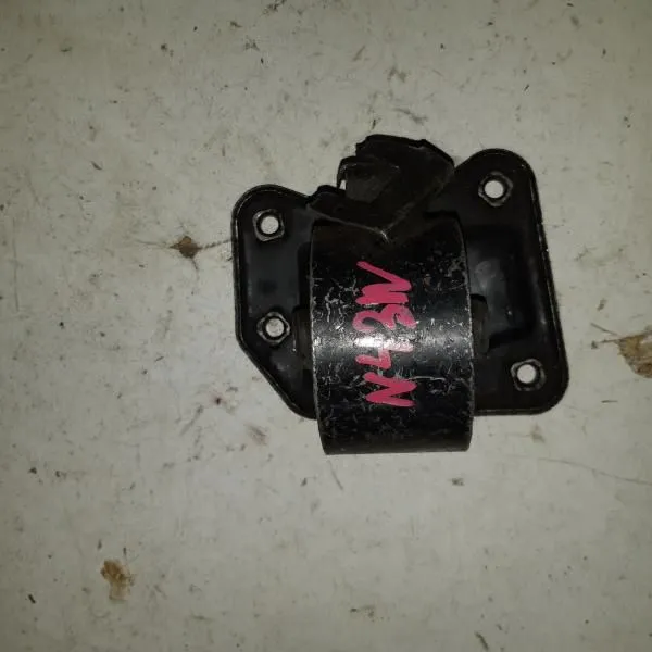 Подушка двигателя MITSUBISHI CHARIOT N43W 4G93 (Контрактный)