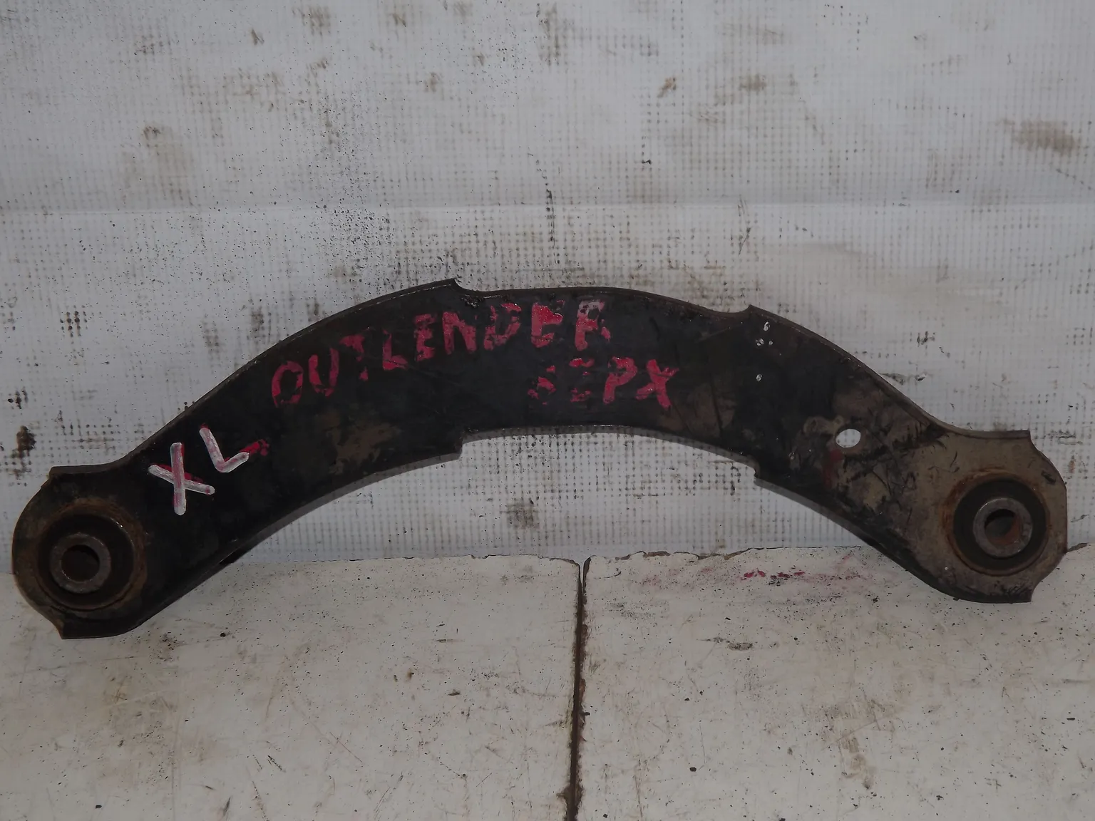 Рычаг подвески MITSUBISHI OUTLANDER CU2W Зад (Контрактный) 45993095