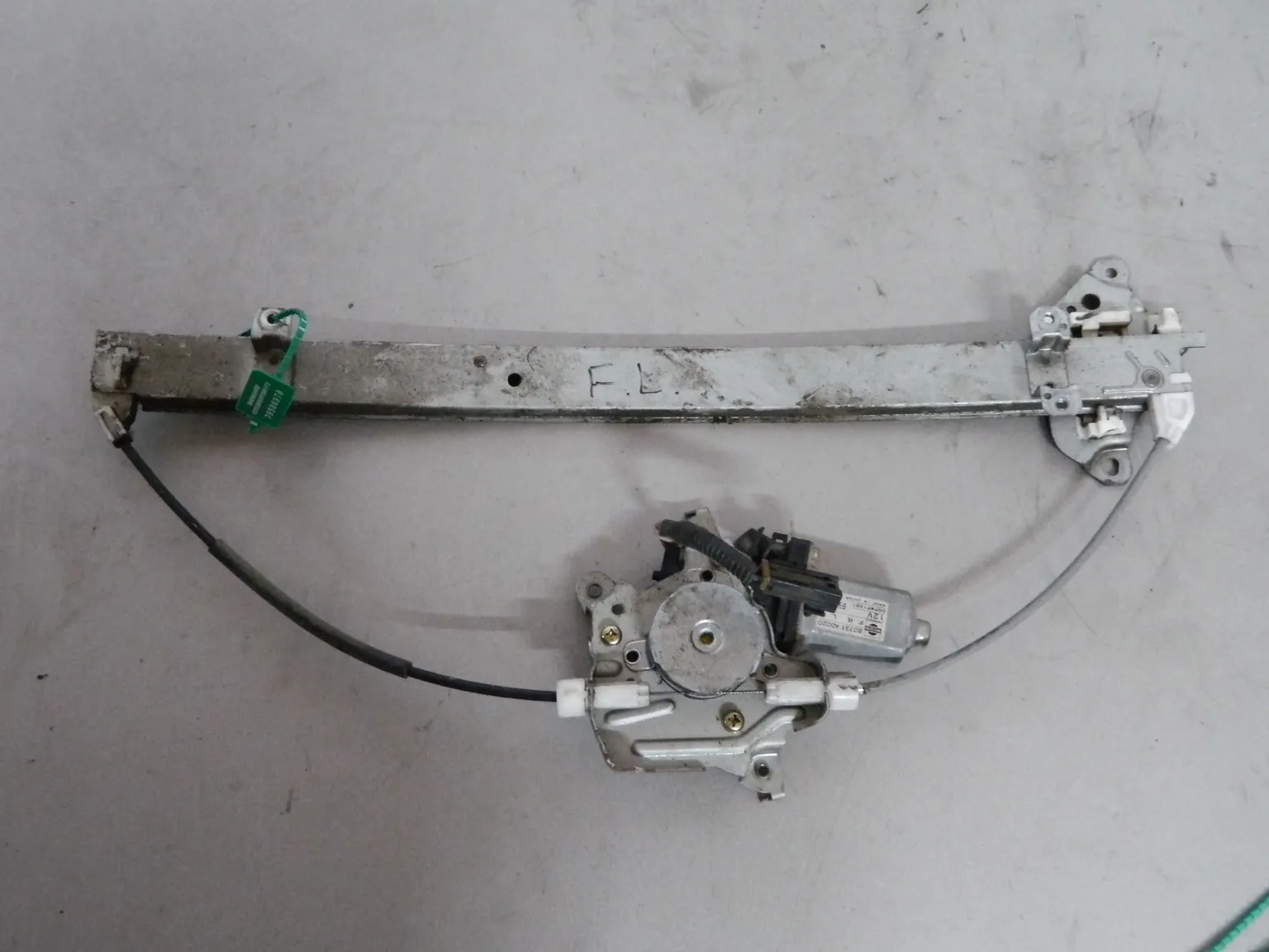 Стеклоподъемник NISSAN PRESAGE U30 Перед Лев (Б/У) 79586979