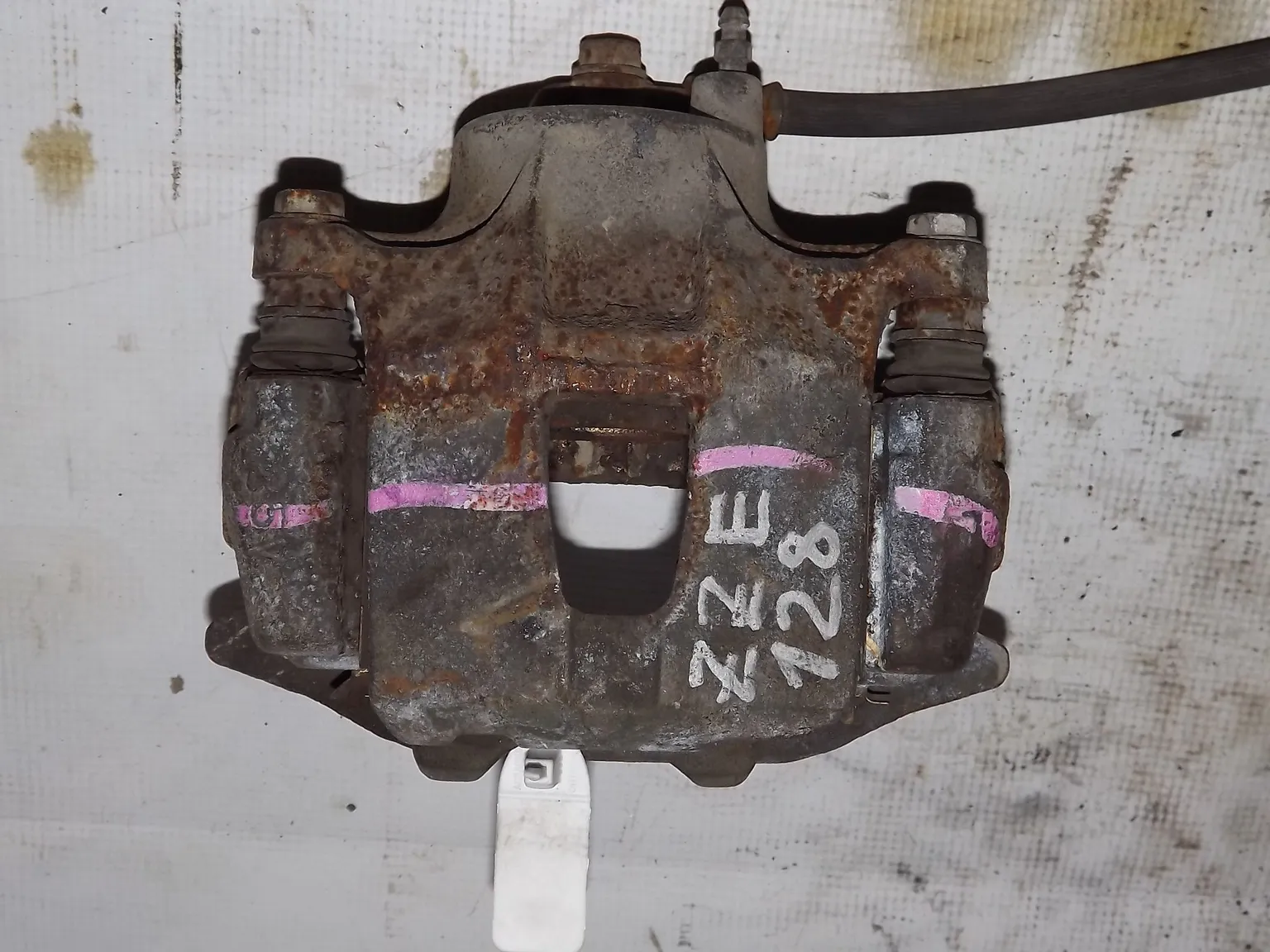 Суппорт TOYOTA WILL VS ZZE128 Перед Лев (Контрaктный) 35017429