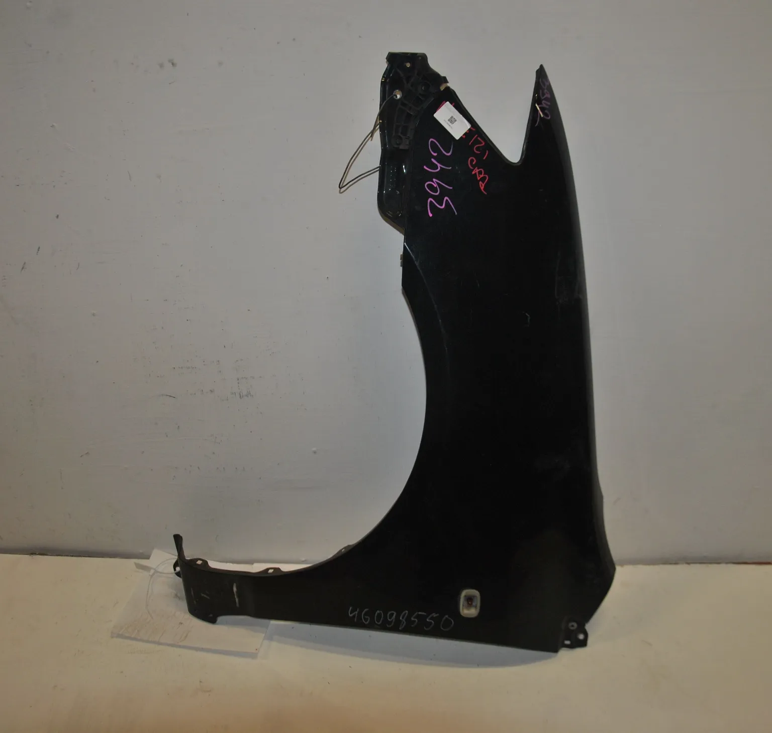 Крыло TOYOTA COROLLA NZE121 Перед Лев (Контрактный) 46098550