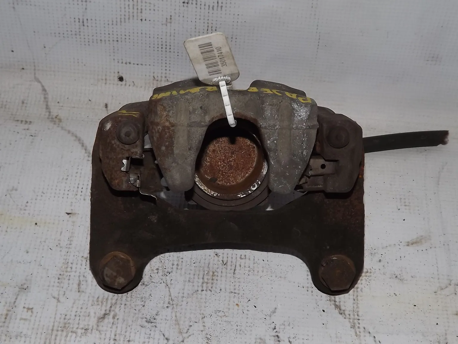 Суппорт MITSUBISHI PAJERO MINI H56W Зад Прав (Контрактный) 35017410