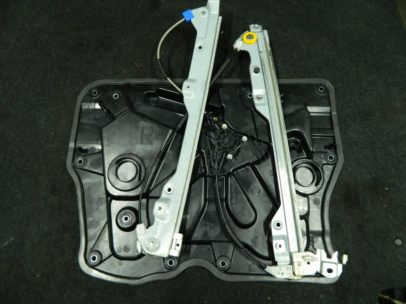 Стеклоподъемник NISSAN X-TRAIL T31 Перед Прав (Контрактный) 1102640129