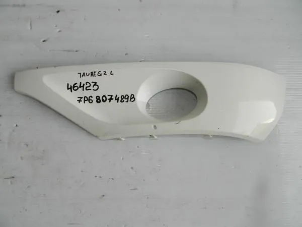 Накладка противотуманной фары VOLKSWAGEN TOUAREG 7P5 Перед Лев (Б/У)