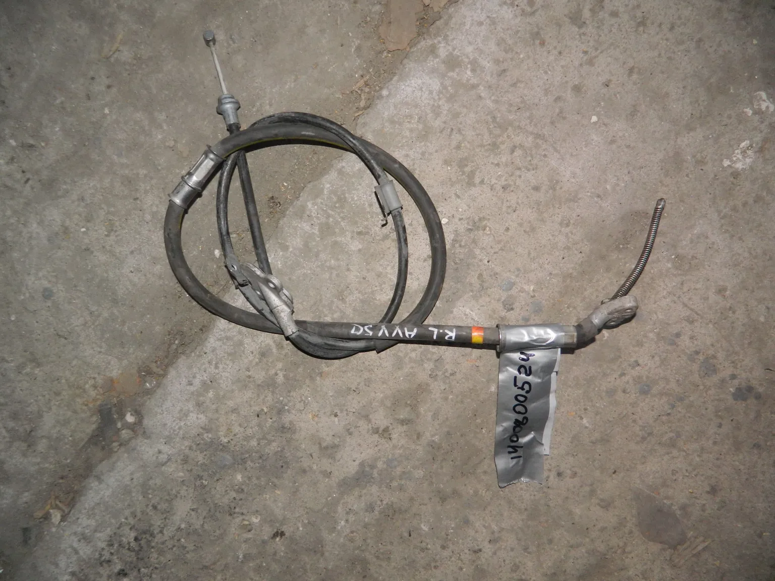 Трос ручника TOYOTA CAMRY ACV40 Лев (Контрактный) 1400800524